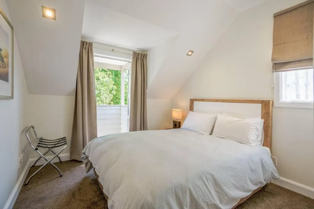 Bed in Capital Cottage 2-4 Bedroom- Russell Cottages Collection