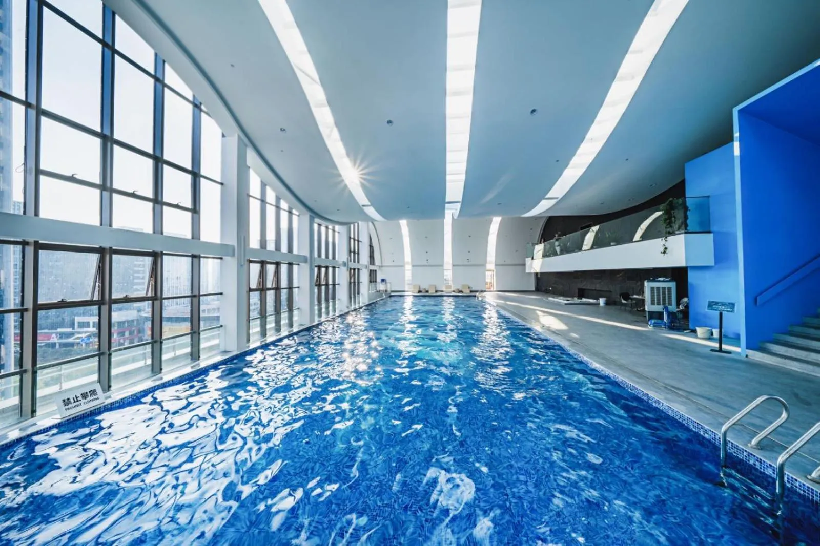 Swimming pool in YTL ChangChengYunYue Hotel