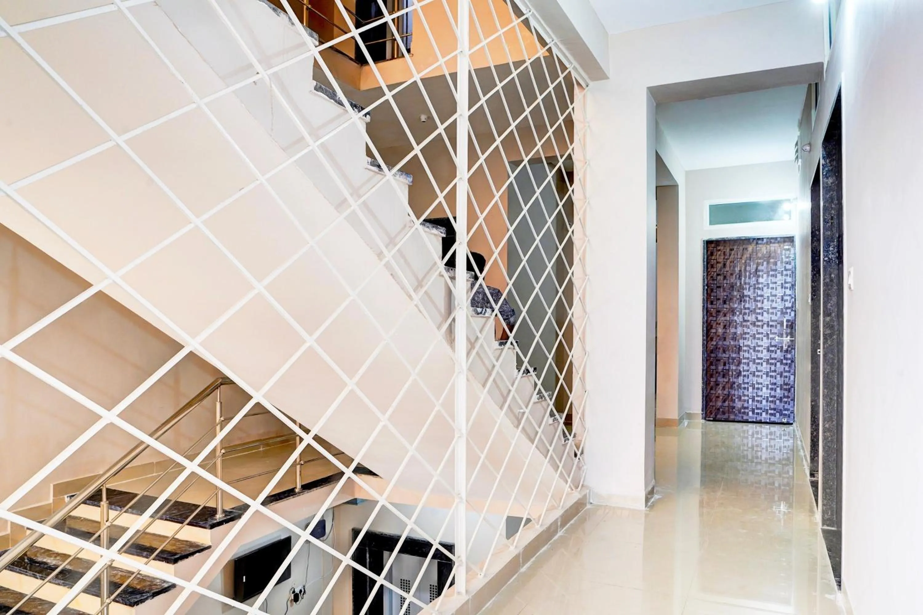 Lobby or reception in Hotel O MAZENTA PALACE