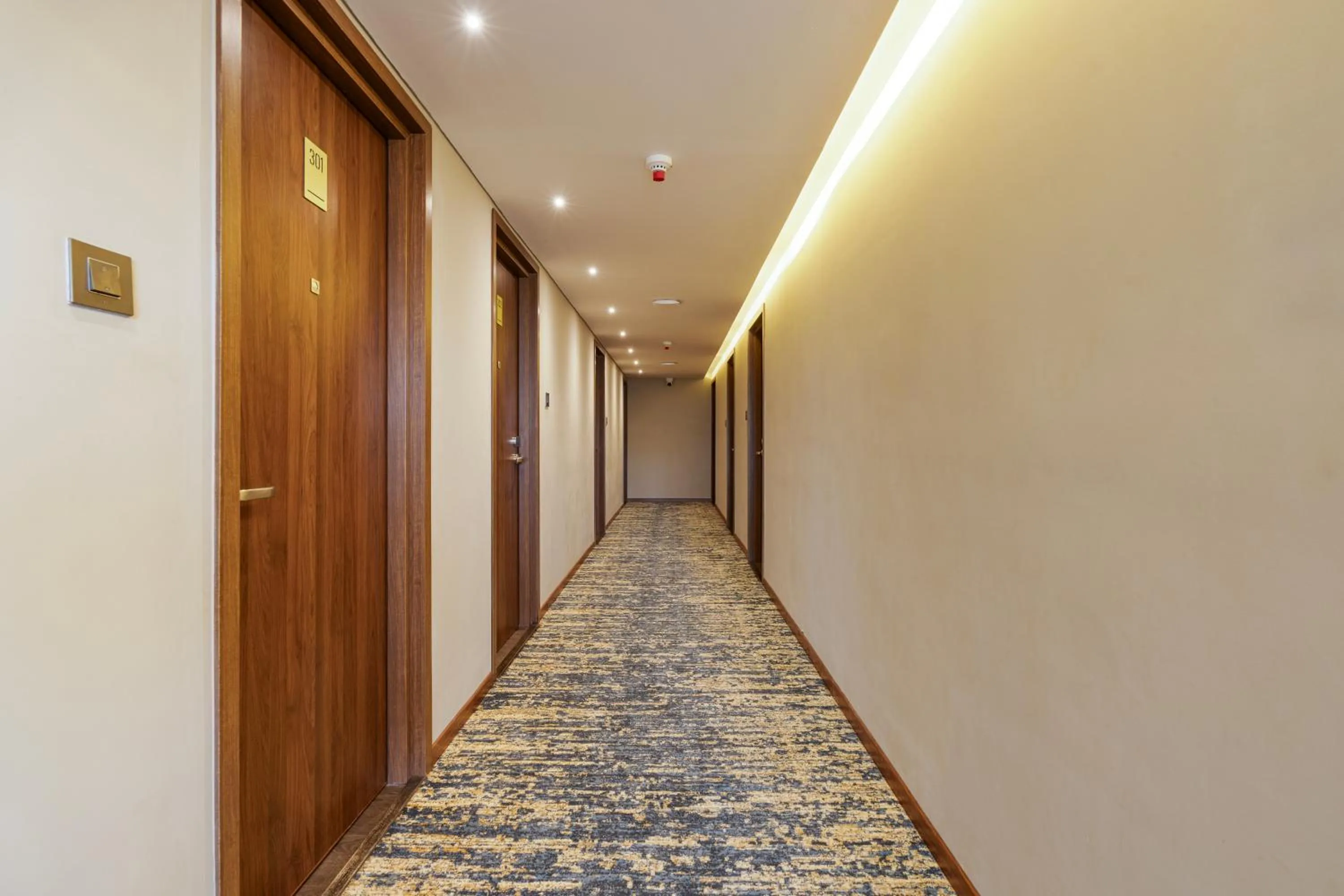 Lobby or reception in Fressotel, Kanakapura Road