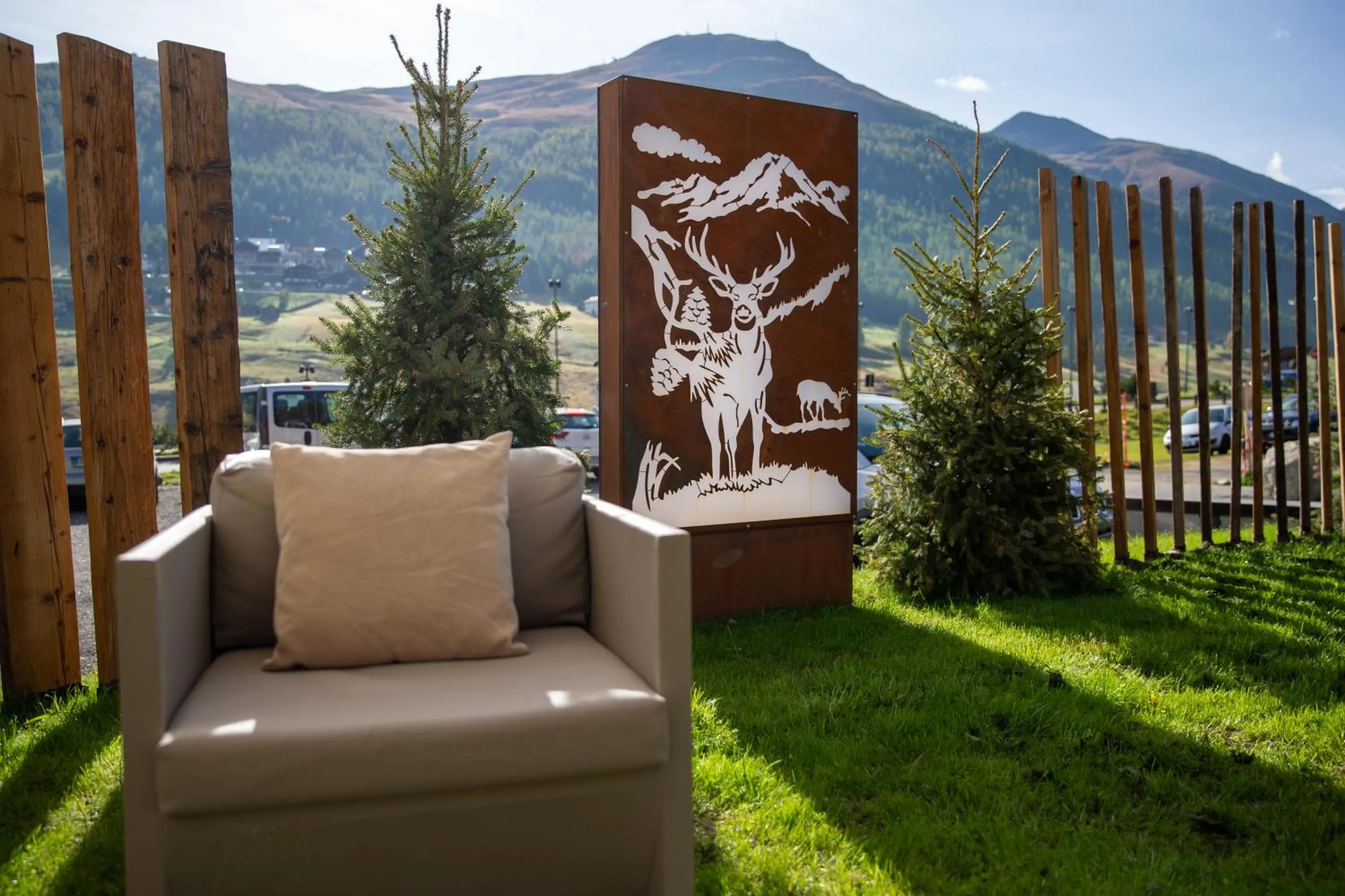 Garden in Mont Chalet Nevada - Hotel & Spa