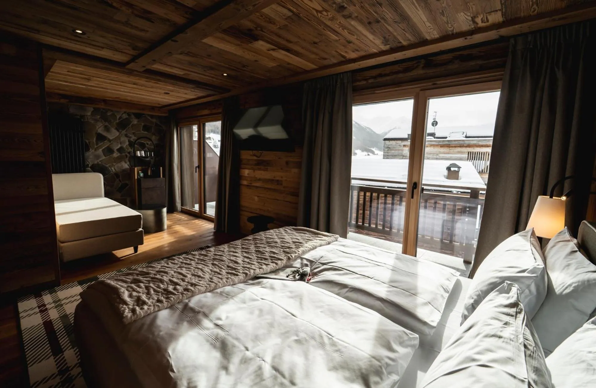 Bed in Mont Chalet Nevada - Hotel & Spa