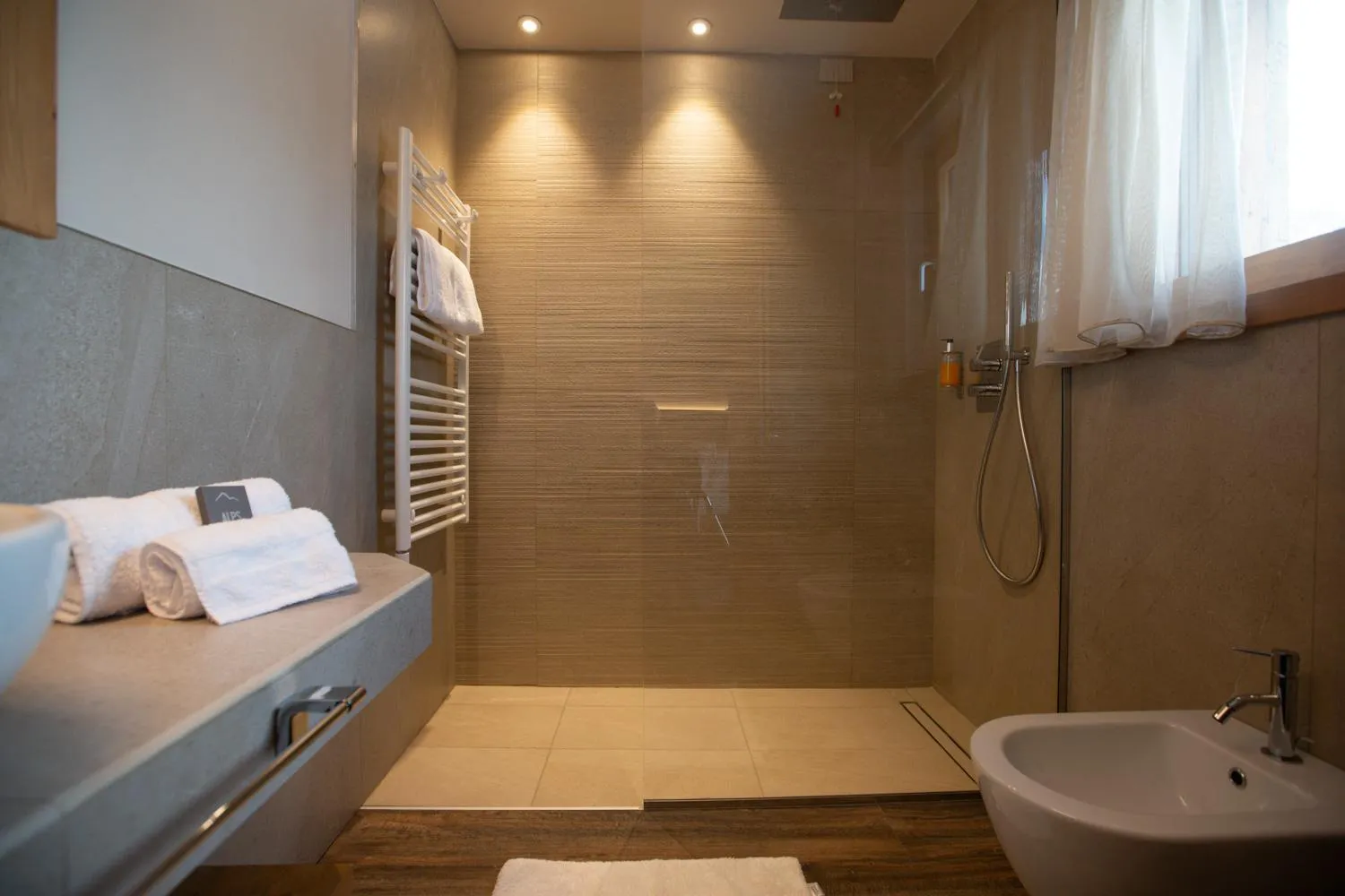 Bathroom in Mont Chalet Nevada - Hotel & Spa