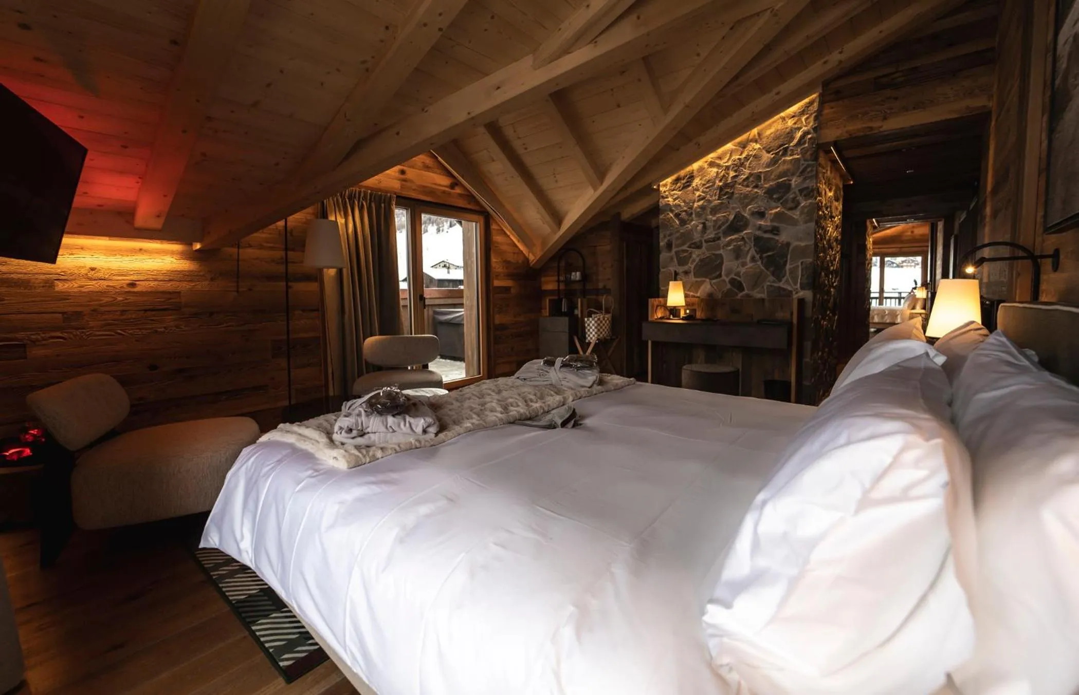 Bed in Mont Chalet Nevada - Hotel & Spa