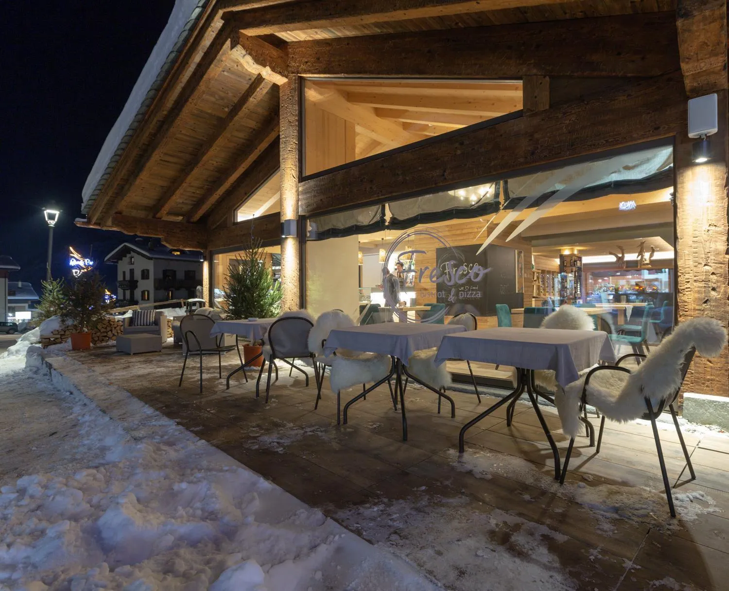 Restaurant/places to eat in Mont Chalet Nevada - Hotel & Spa