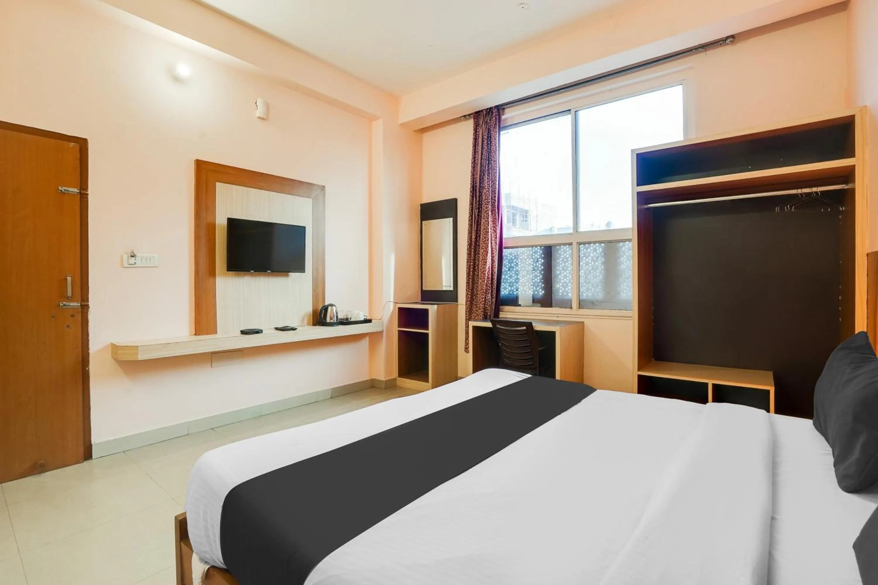 Bedroom in Hotel O JLN Marg Malviya Nagar Formerly Hotel Braj Haveli