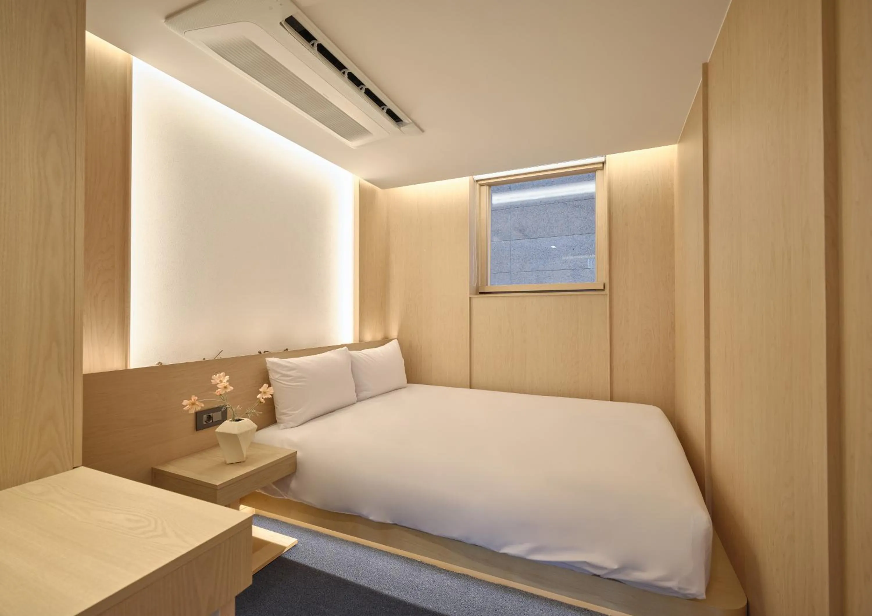 Bed in UH Suite The Gangnam
