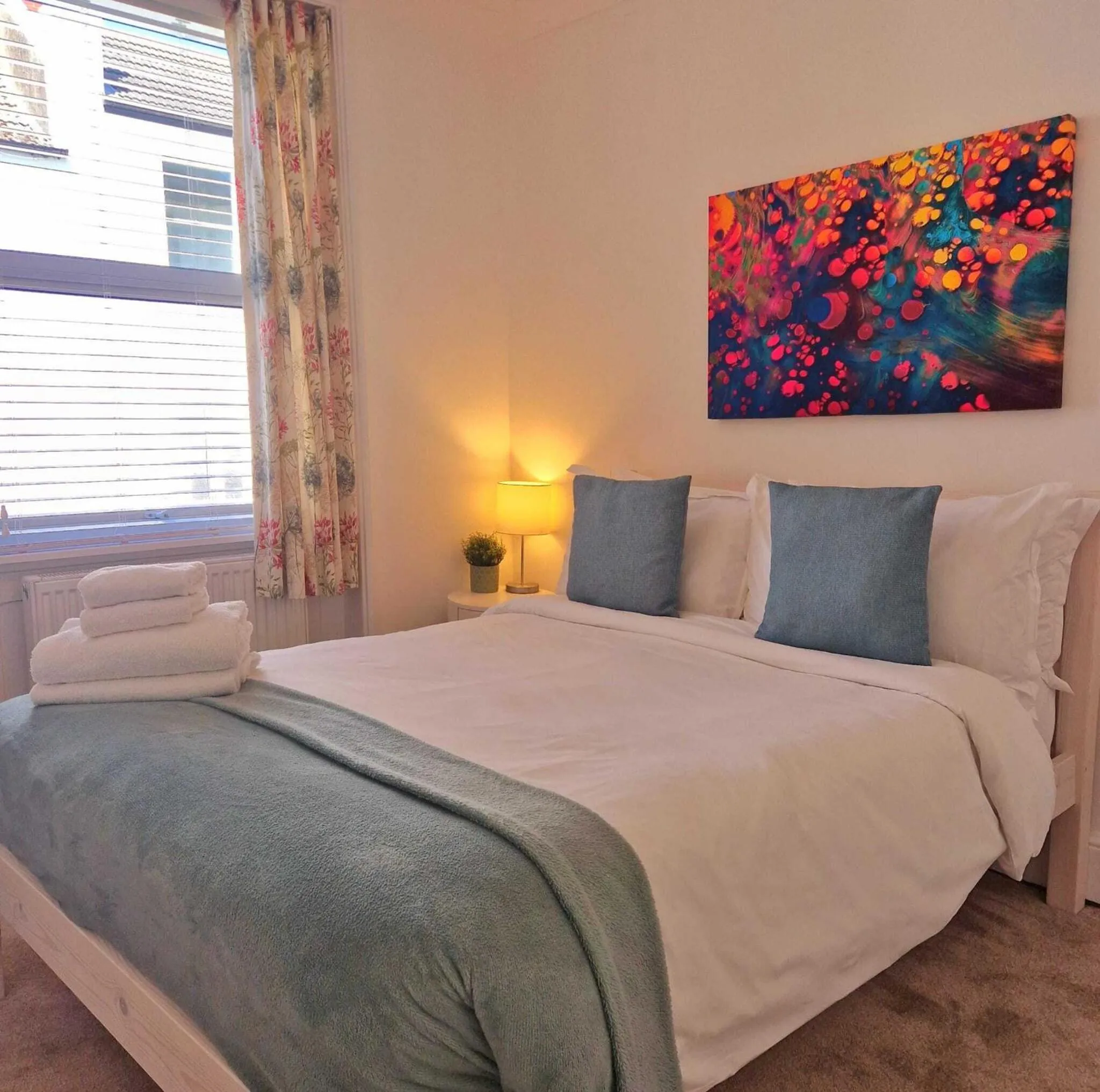 Bedroom, Bed in Upper Rock Brighton – Guest House