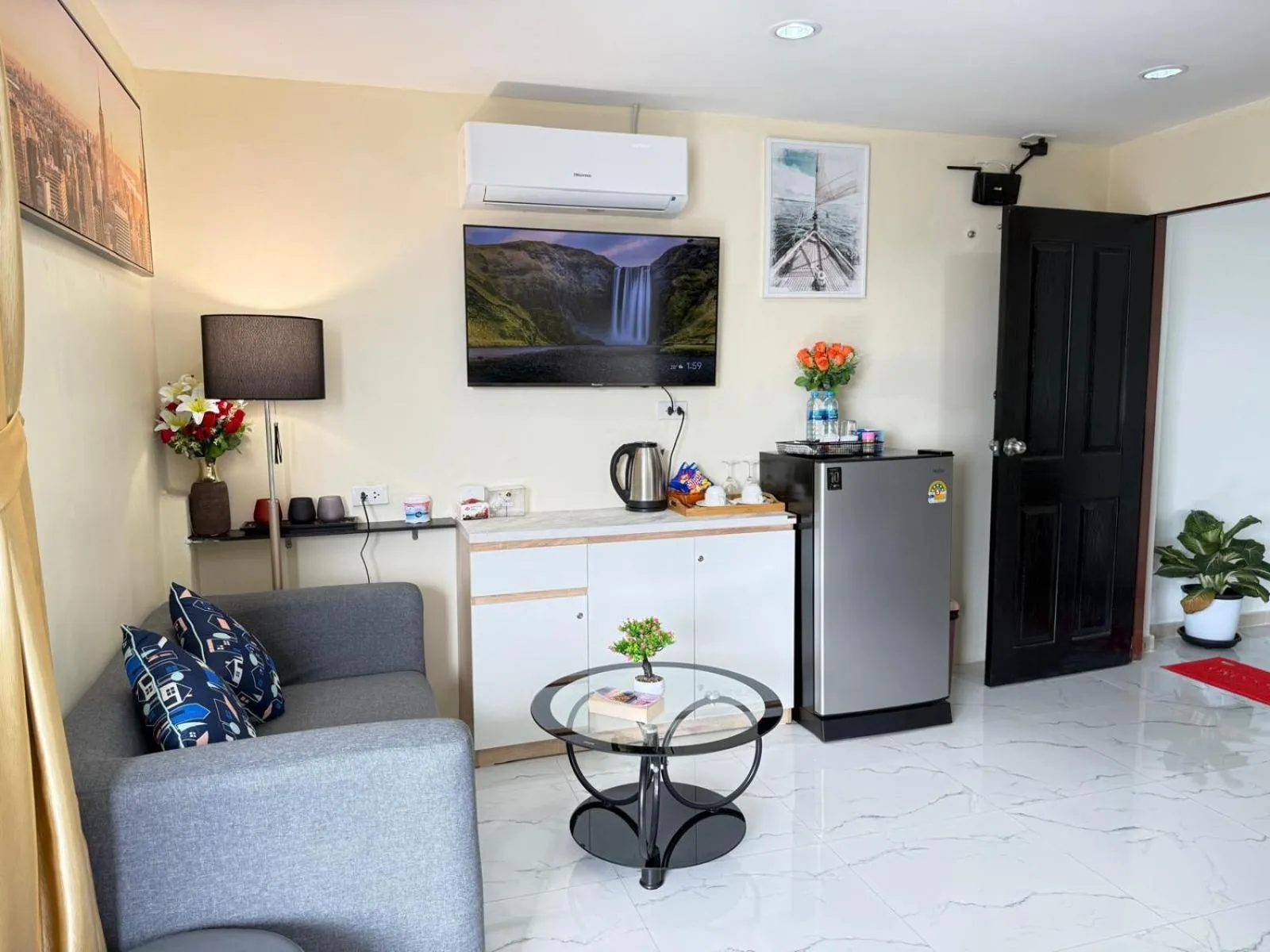 air conditioner in Heaven House Restro & Bar