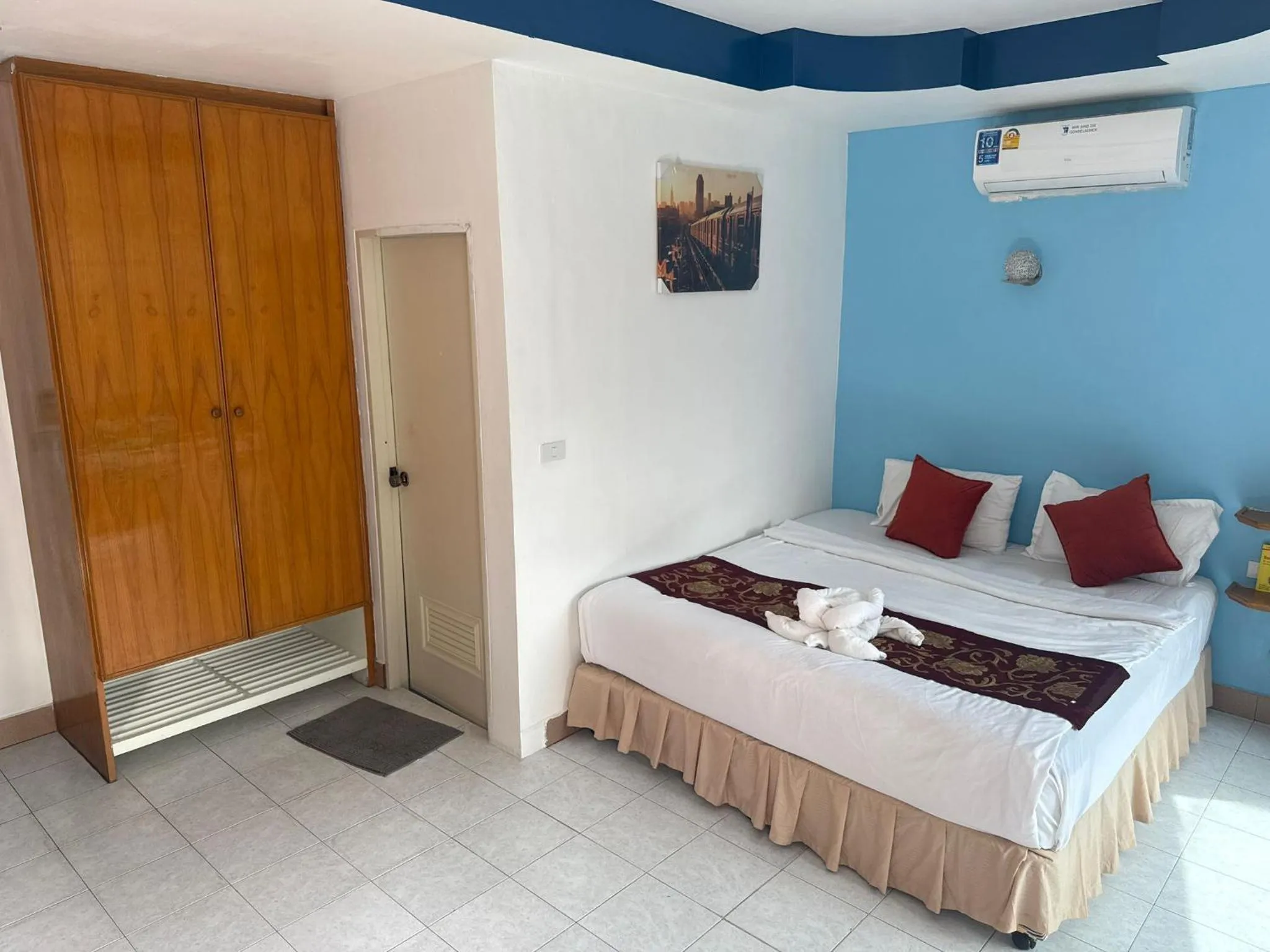 Bed in Heaven House Restro & Bar