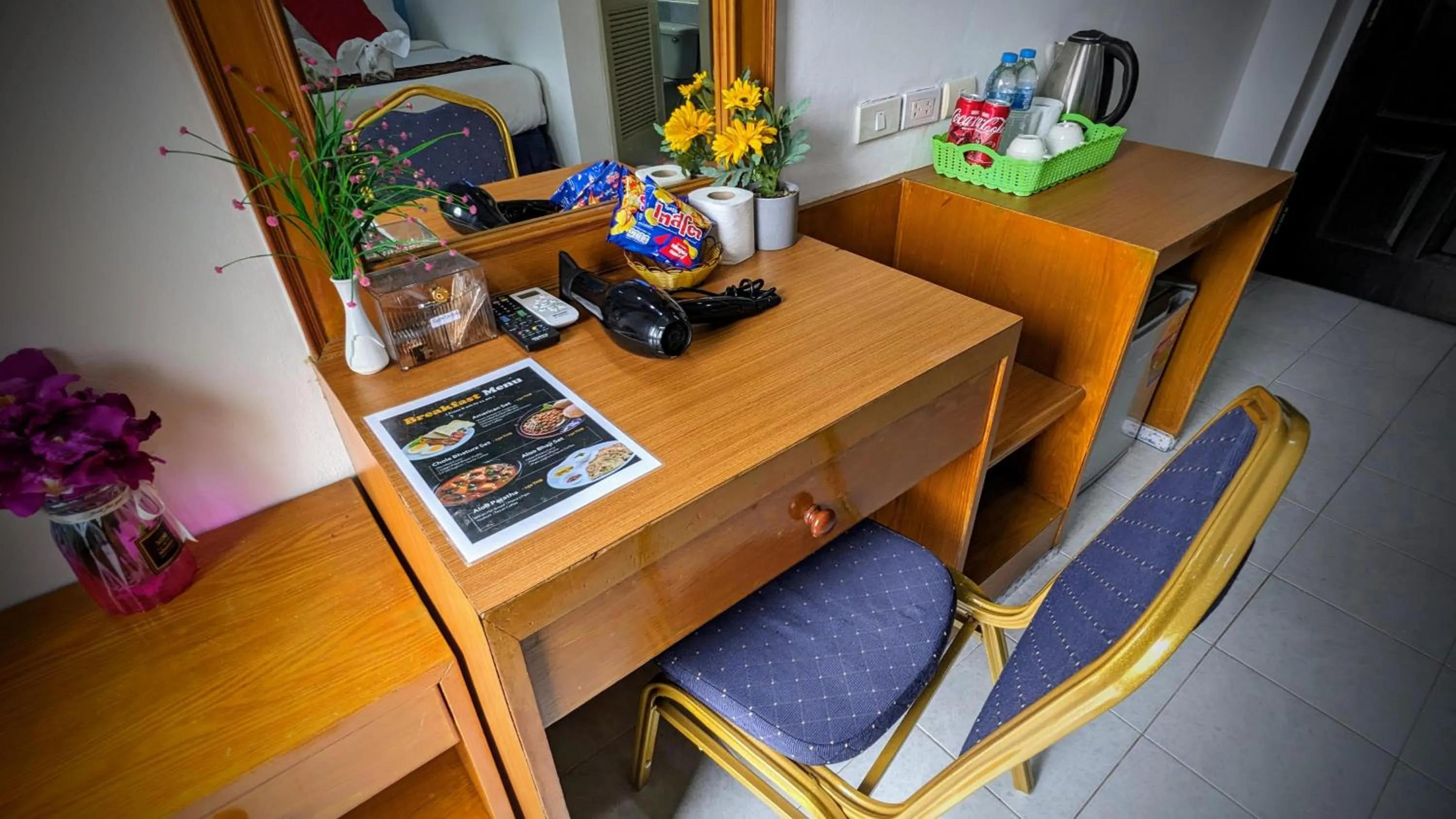 hair dresser in Heaven House Restro & Bar