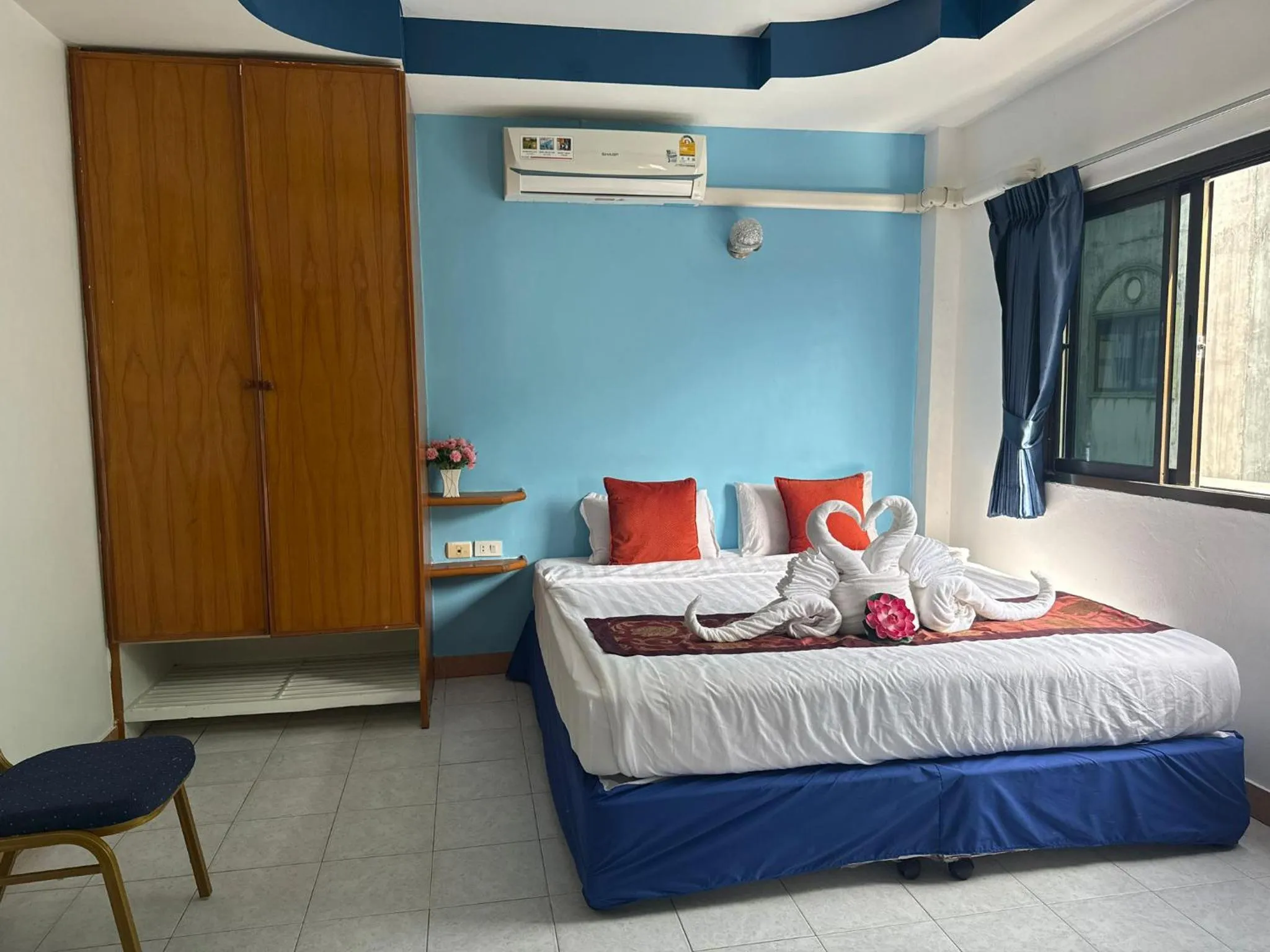 Bed in Heaven House Restro & Bar