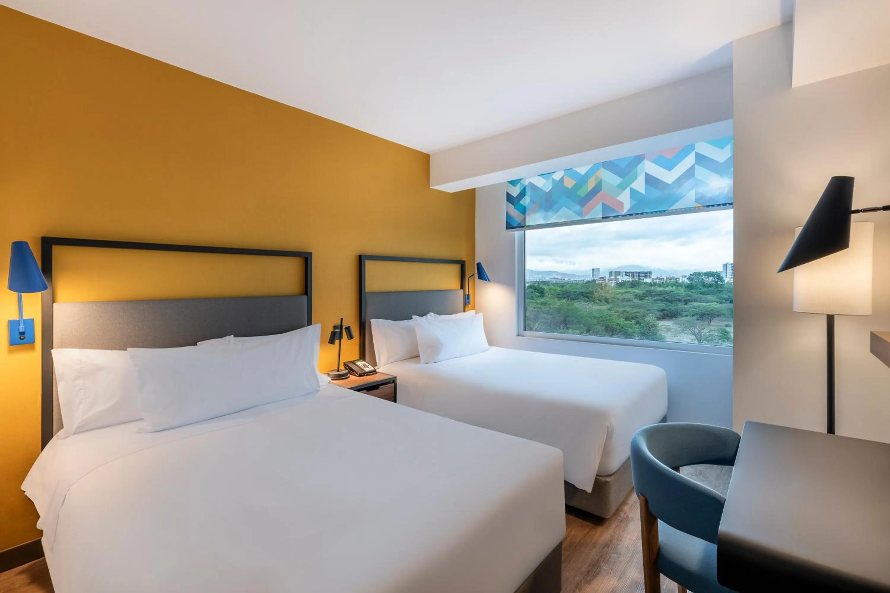 Photo of the whole room, Bed in Tru By Hilton Cali Sur