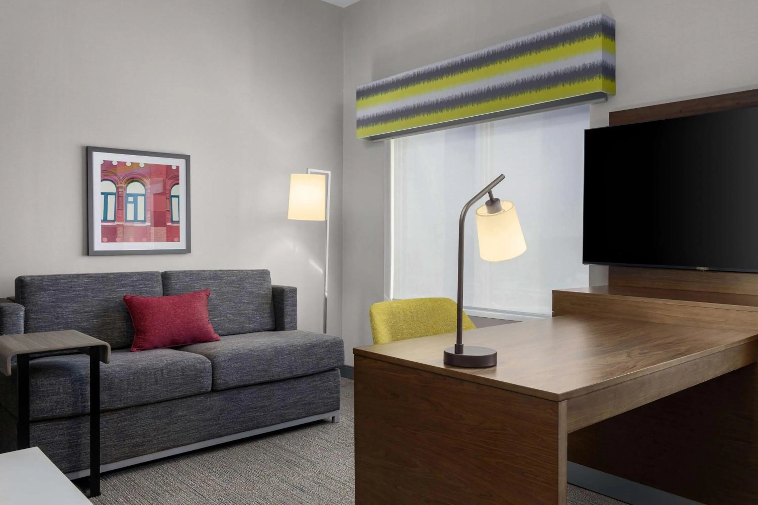 Bedroom in Hampton Inn & Suites Orangeville, On