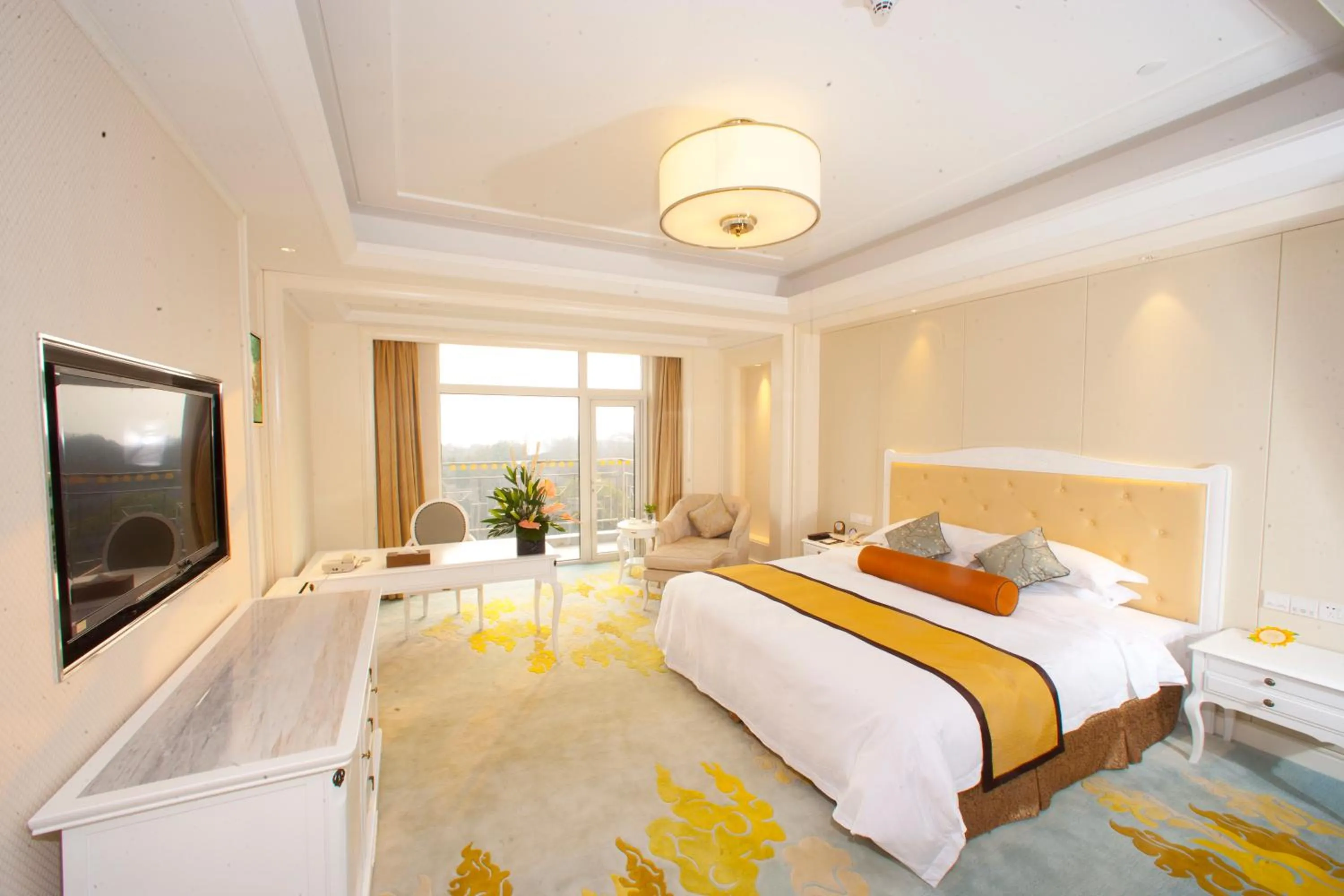 Bed in Nanjing Dongjiao State Guesthouse