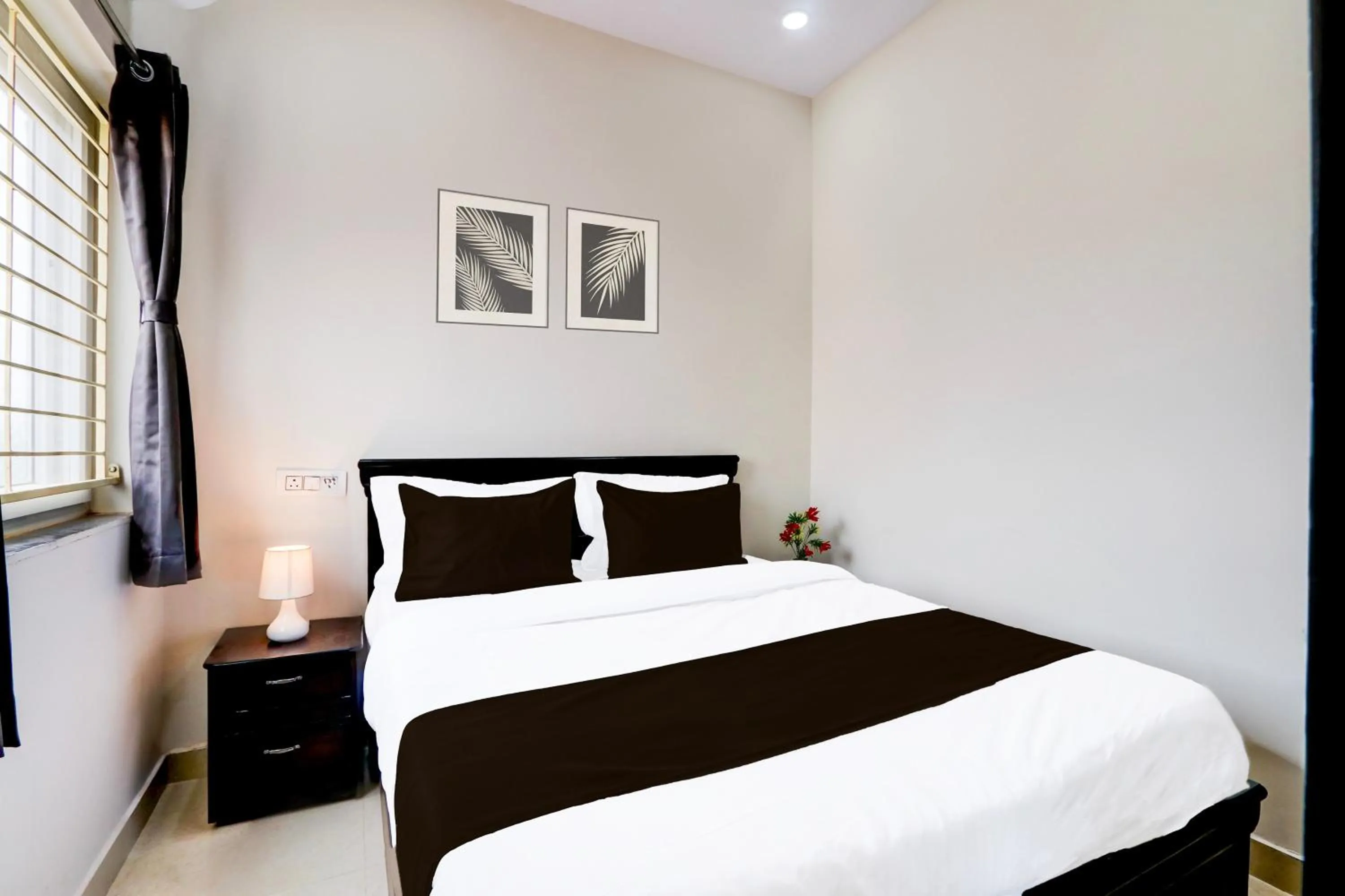 Bedroom, Bed in Super Hotel O Adibatla near TCS