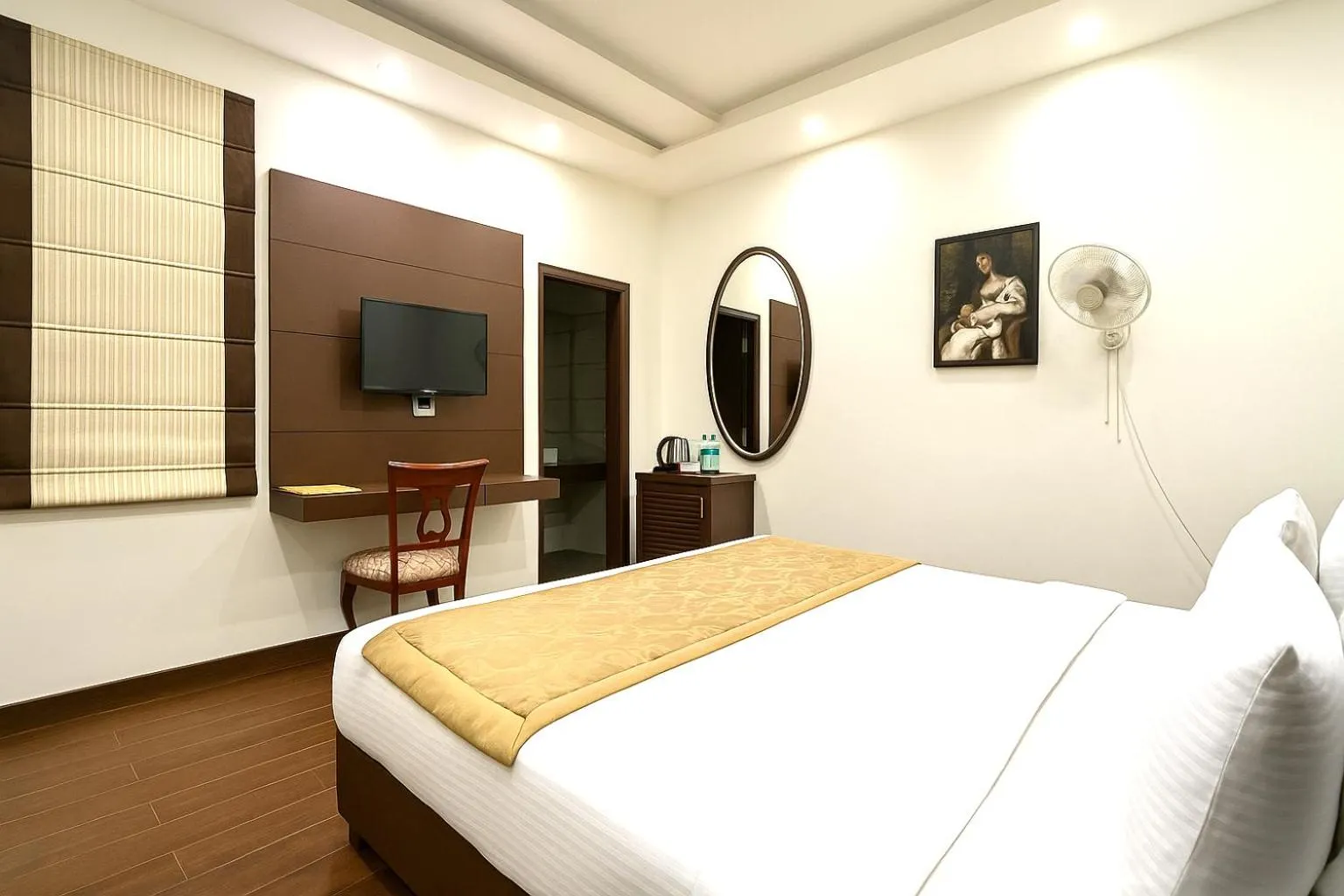 Bed in Hotel Kian by JMD Group