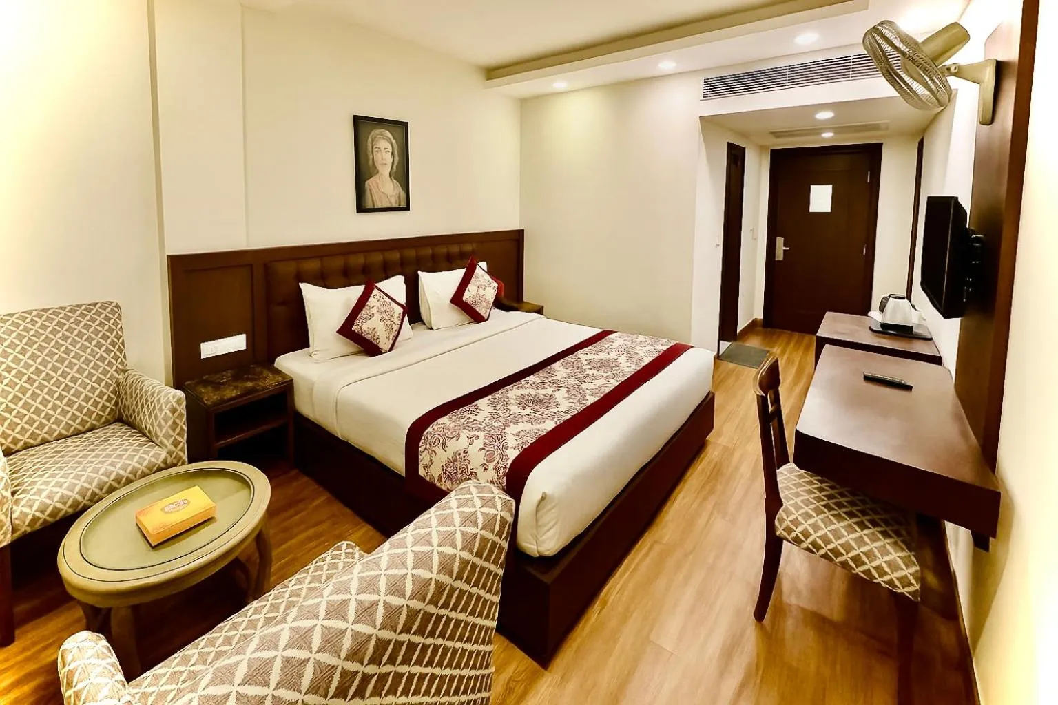 Bed in Hotel Kian by JMD Group