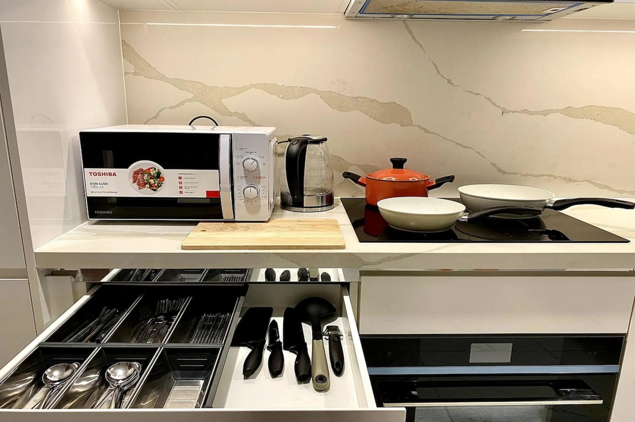 Coffee/tea facilities in The Metropole - Horizon View Riverside D2