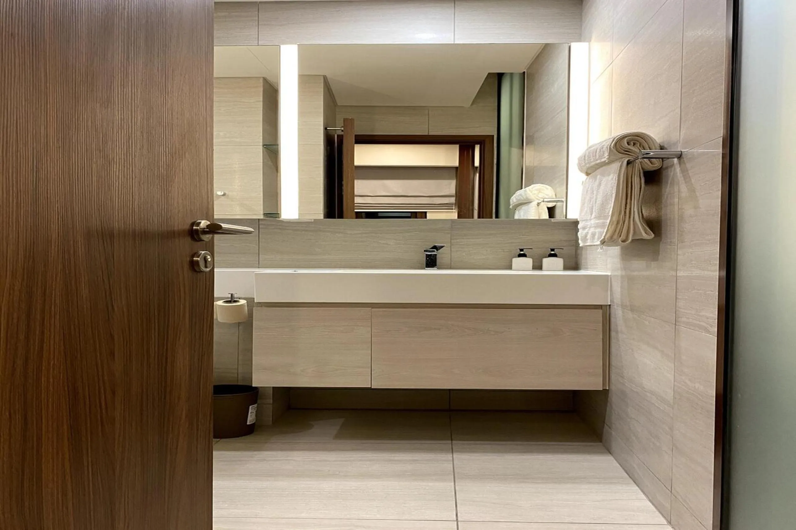 Bathroom in The Metropole - Horizon View Riverside D2