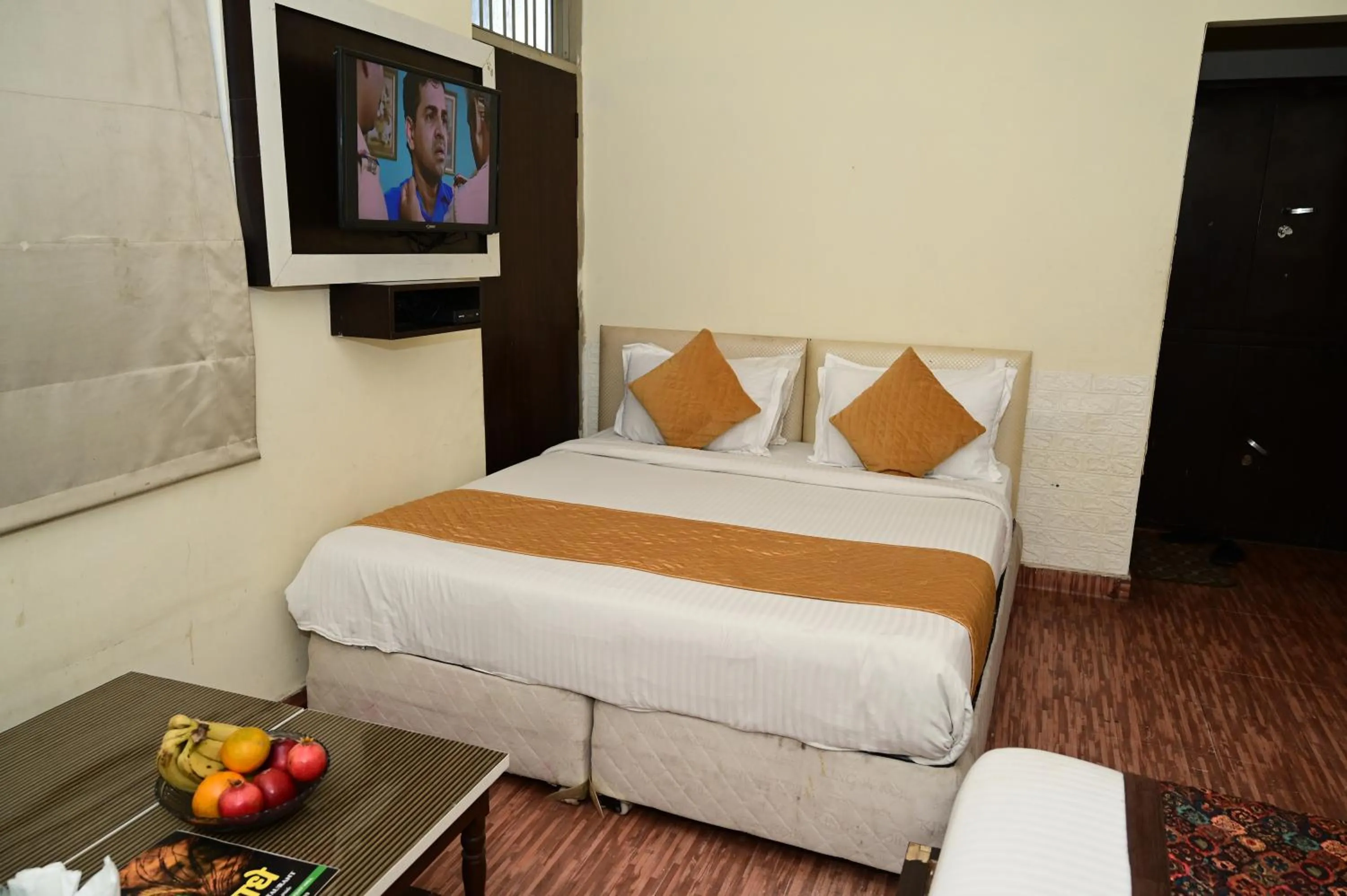 Bedroom in Hotel Krishna Pride