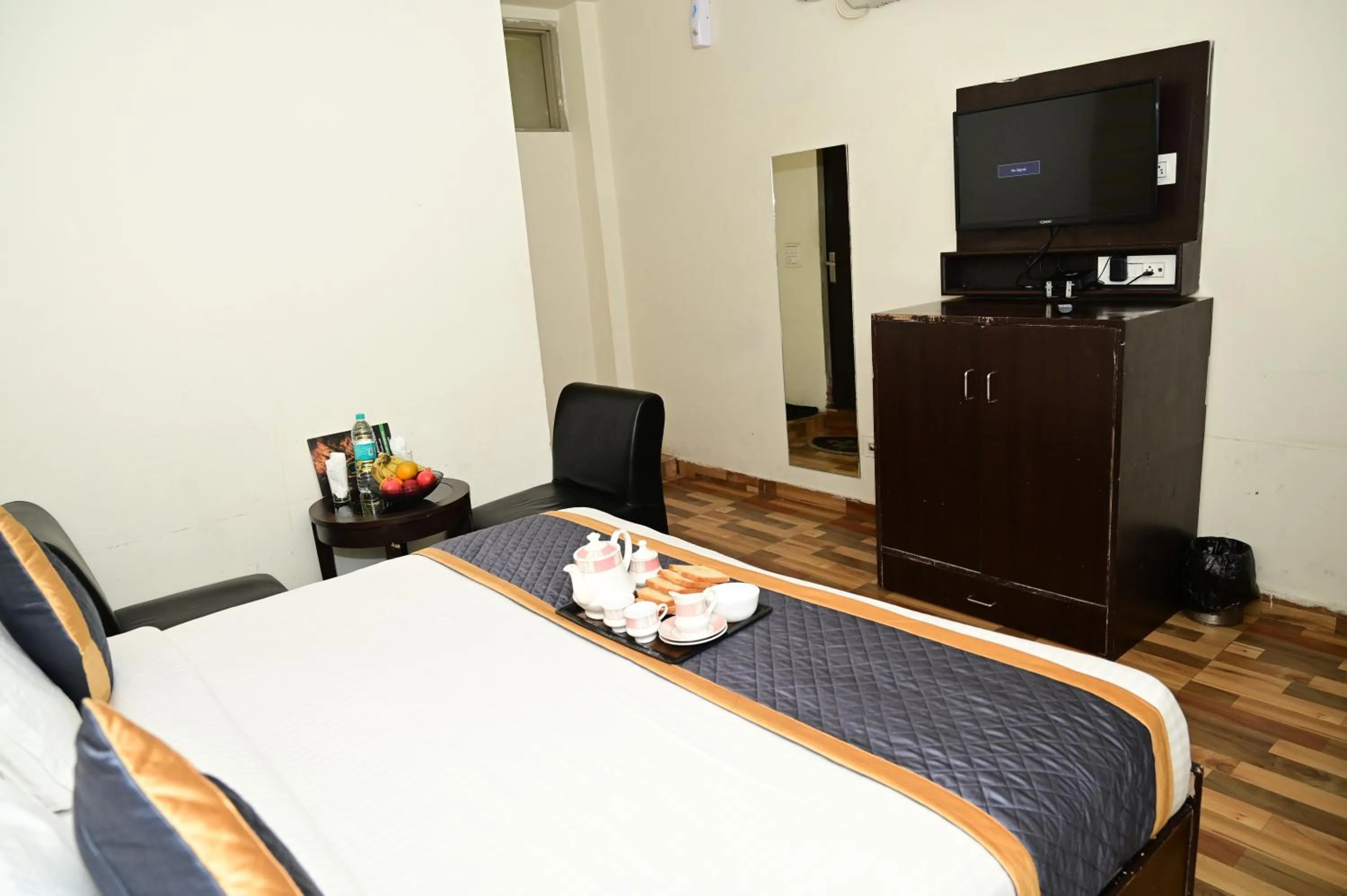 Bedroom in Hotel Krishna Pride