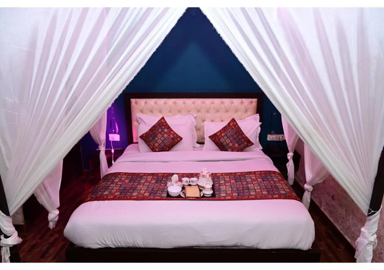 Bedroom, Bed in Hotel Krishna Pride