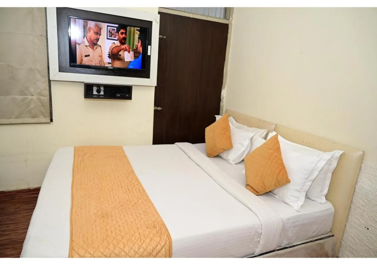 Bedroom, Bed in Hotel Krishna Pride