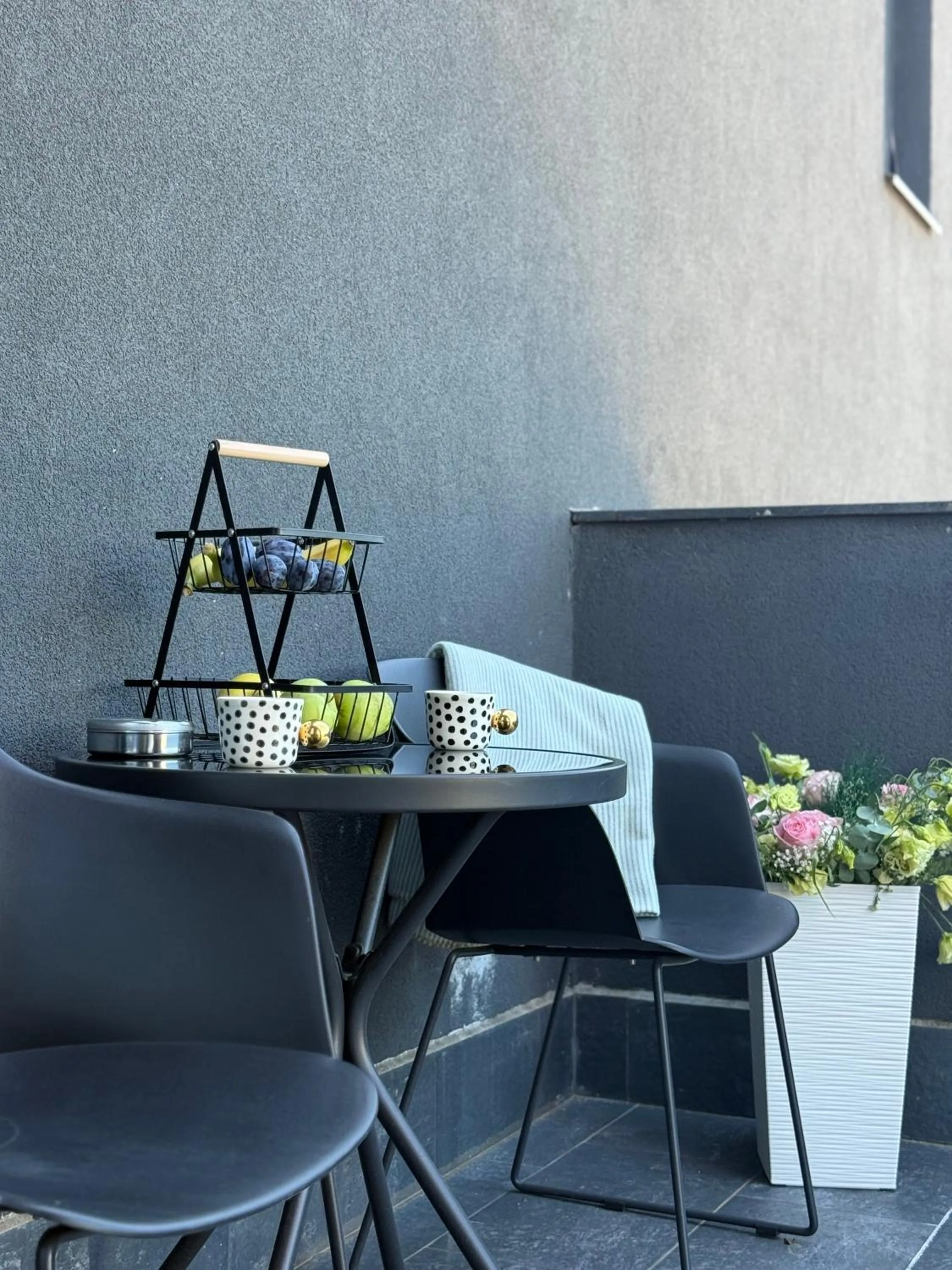 Property building in City Plaza