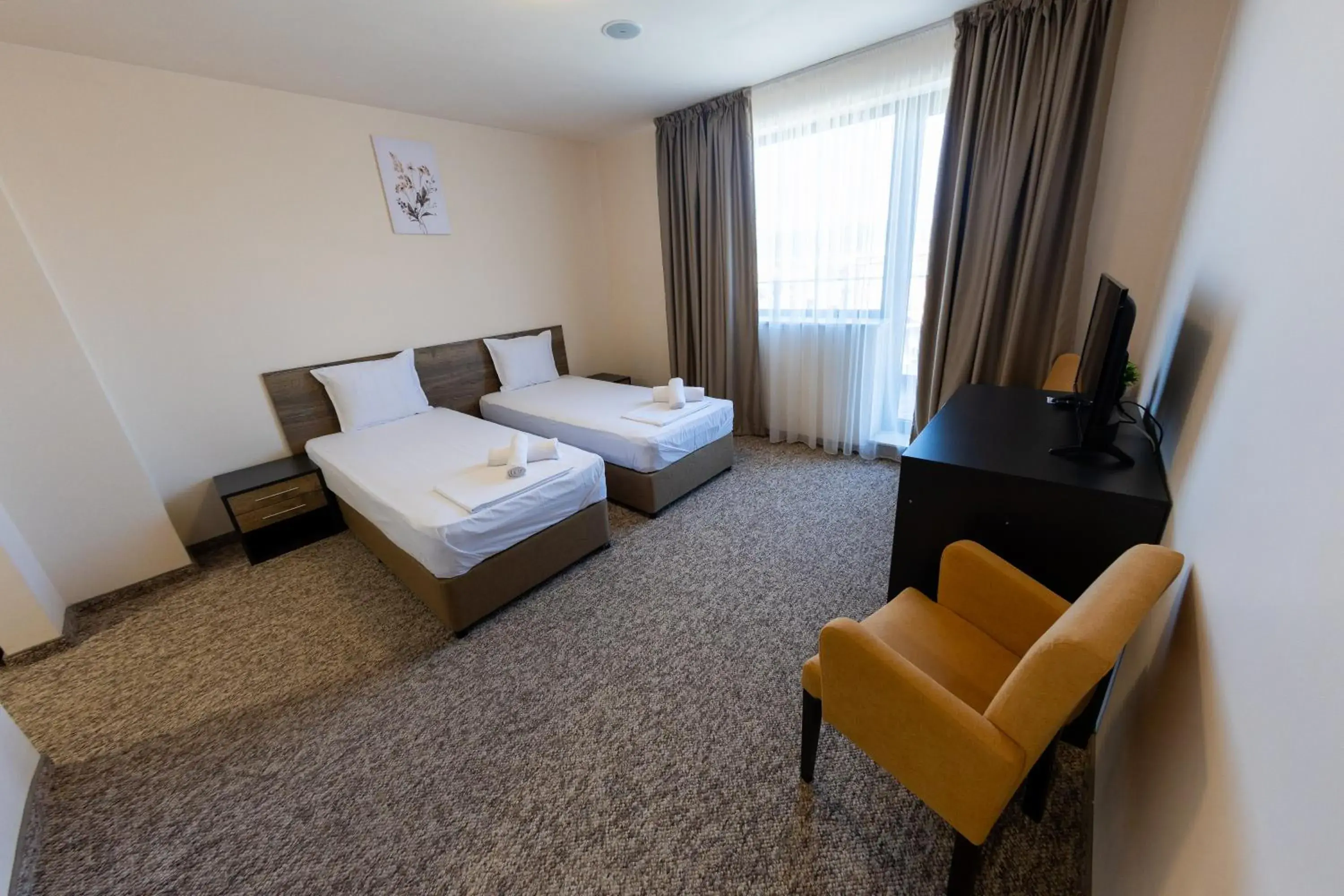 Twin Room with Balcony - single occupancy in City Plaza Twin Room with Balcony - single occupancy in City Plaza