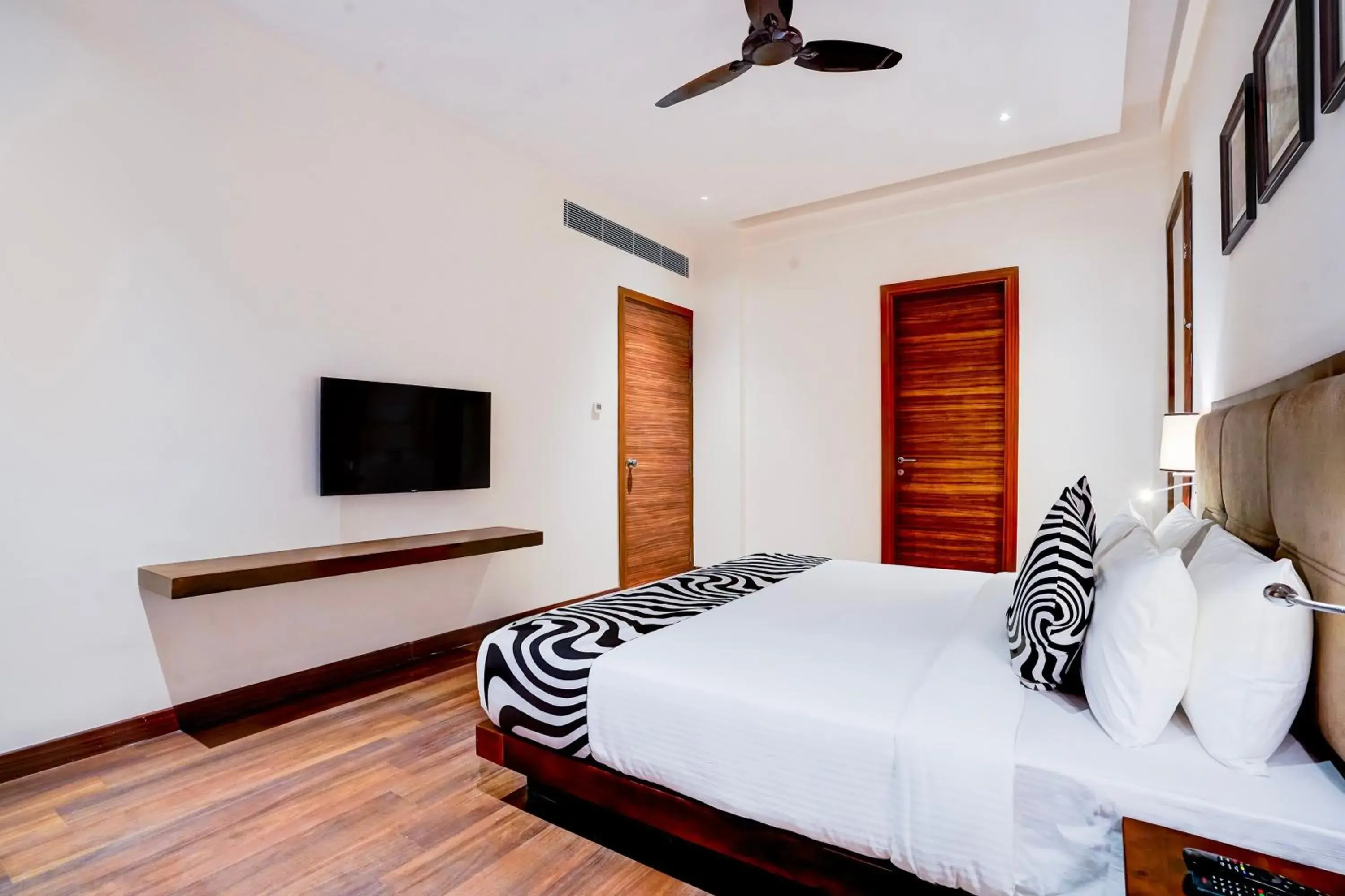 Deluxe King Room in Sunday Resort & Spa by CheckIn Manesar Gurugram Deluxe King Room in Sunday Resort & Spa by CheckIn Manesar Gurugram