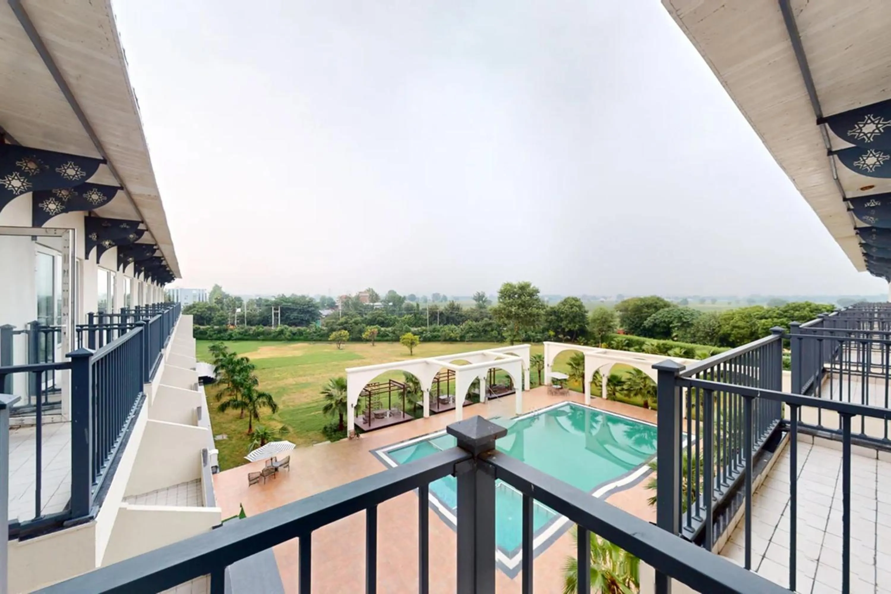 Sunday Resort & Spa by CheckIn Manesar Gurugram