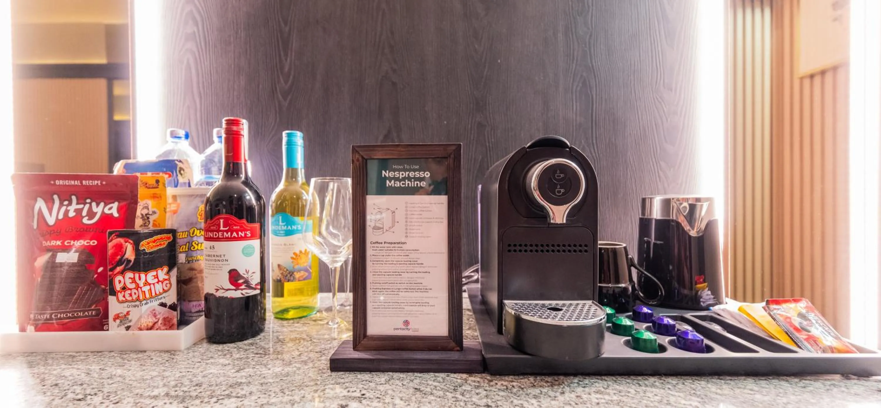 Coffee/tea facilities in The All - Suite Pentacity Hotel Balikpapan