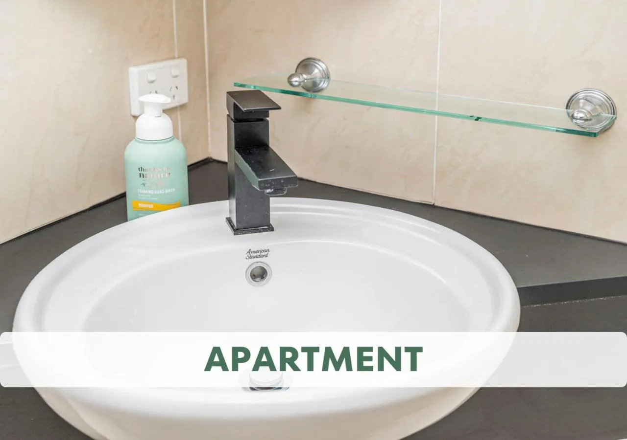 Bathroom in The Swan Valley Hotel