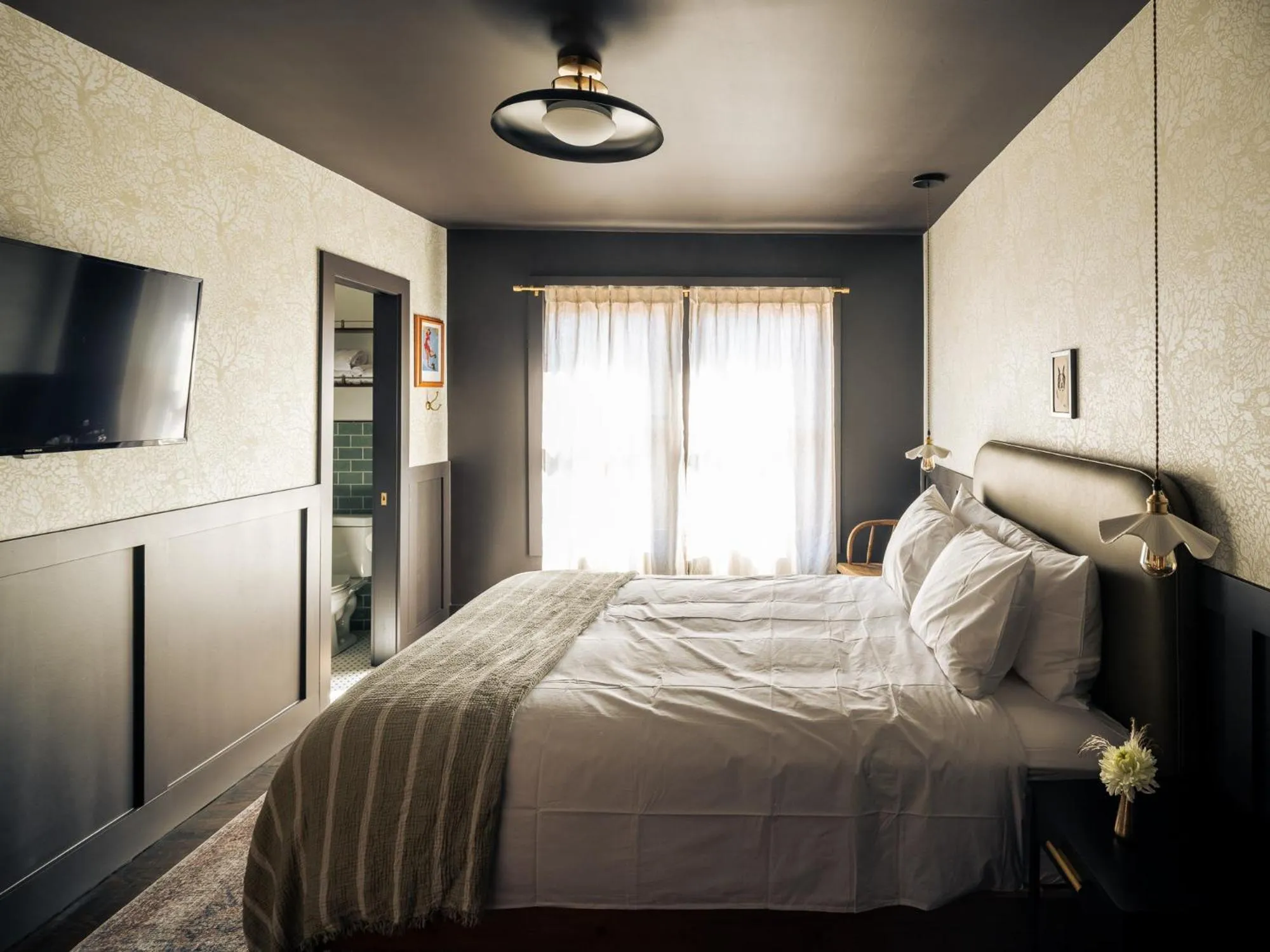 Bed in The Madison Hotel