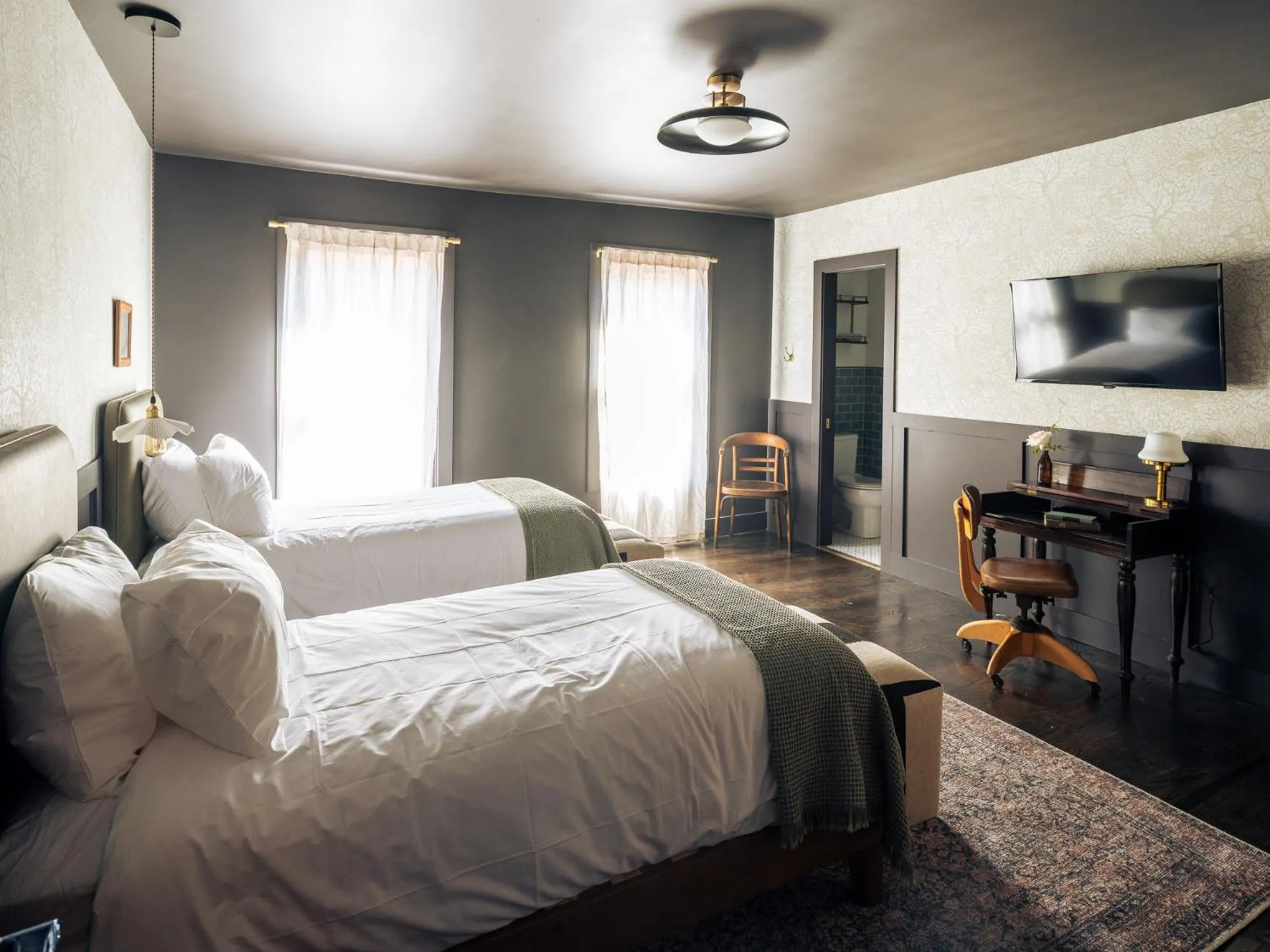 Bed in The Madison Hotel