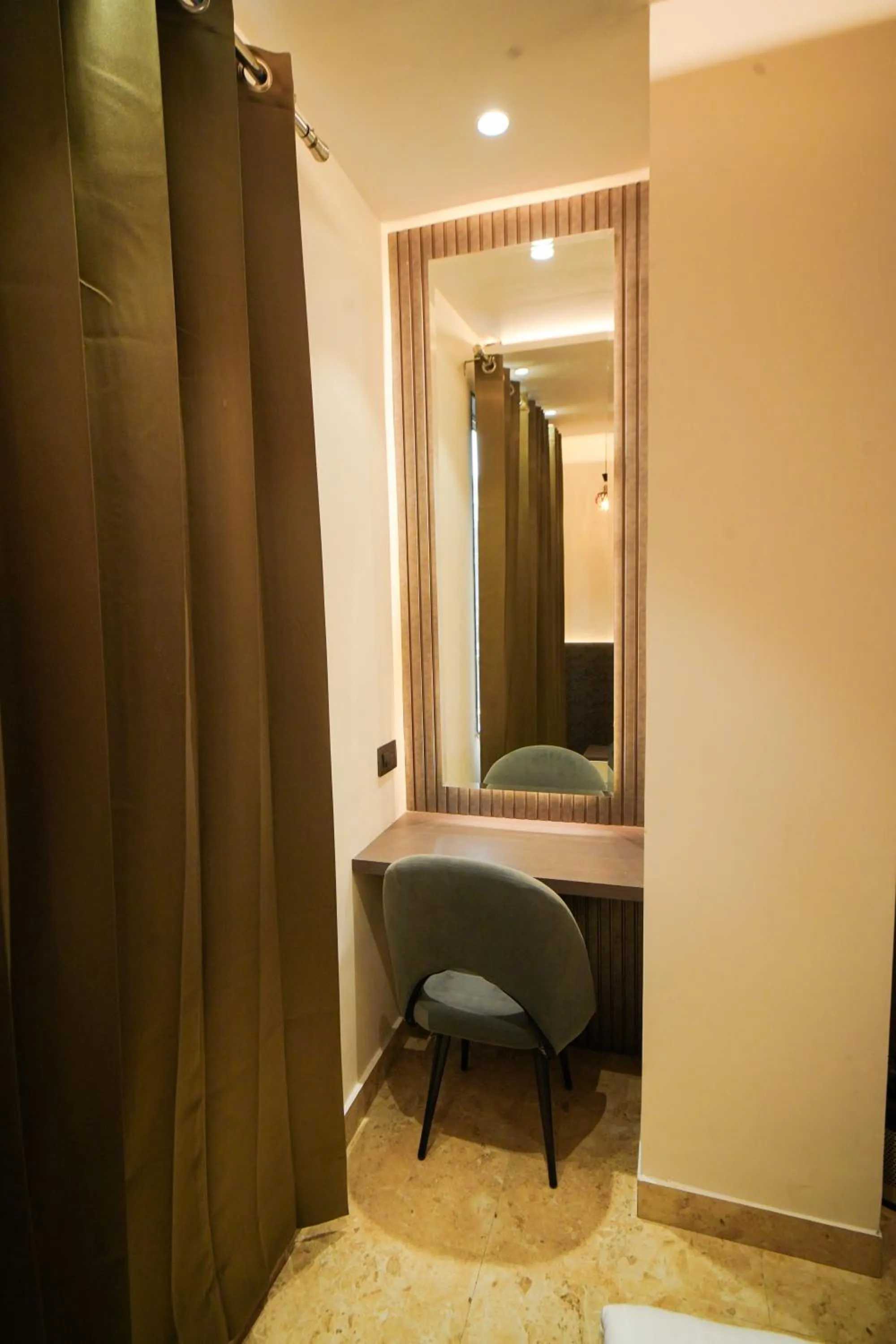 Hotel Ammison Inn & Suites