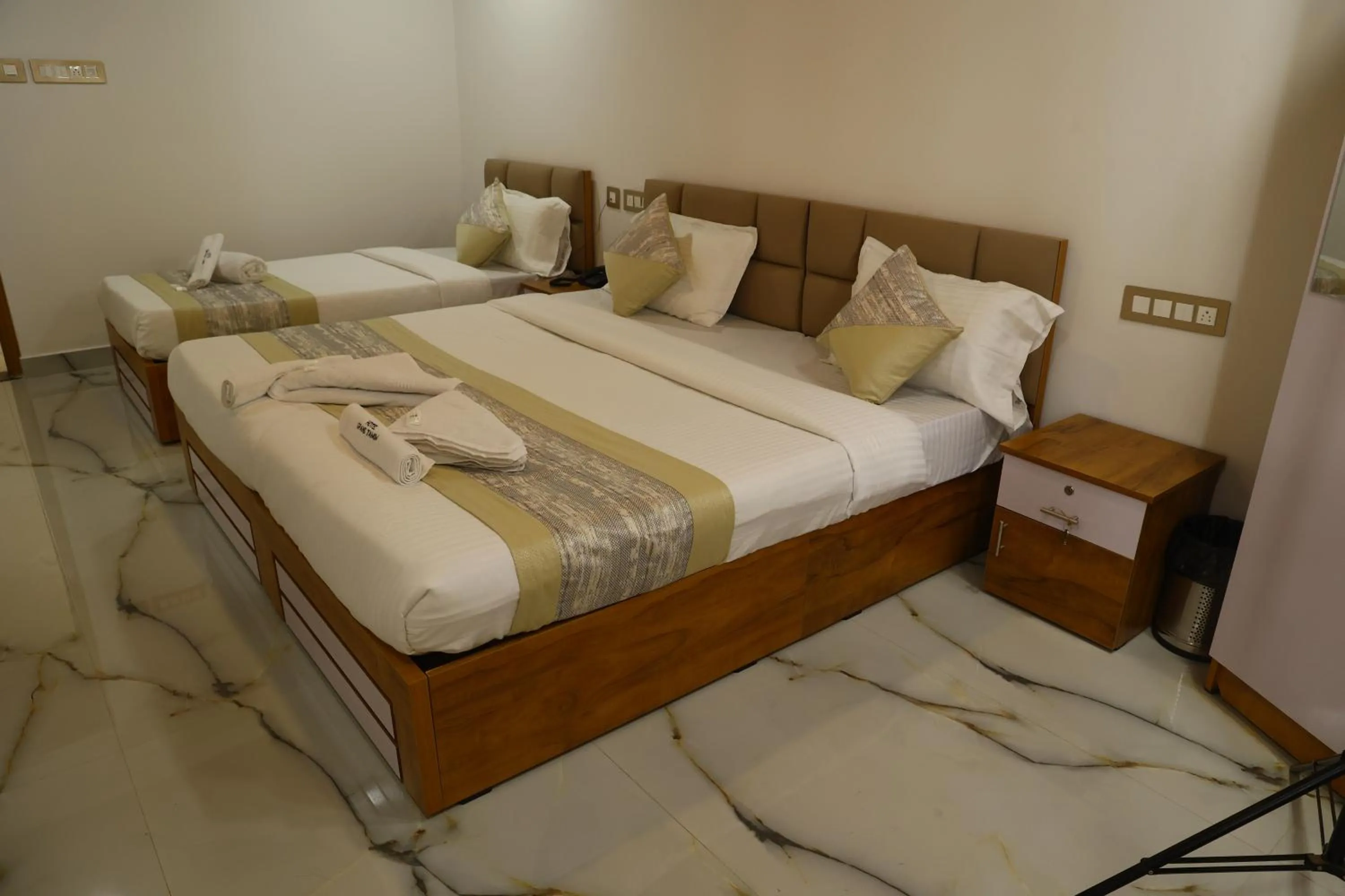 Bedroom, Bed in Grand Tamim Hotel