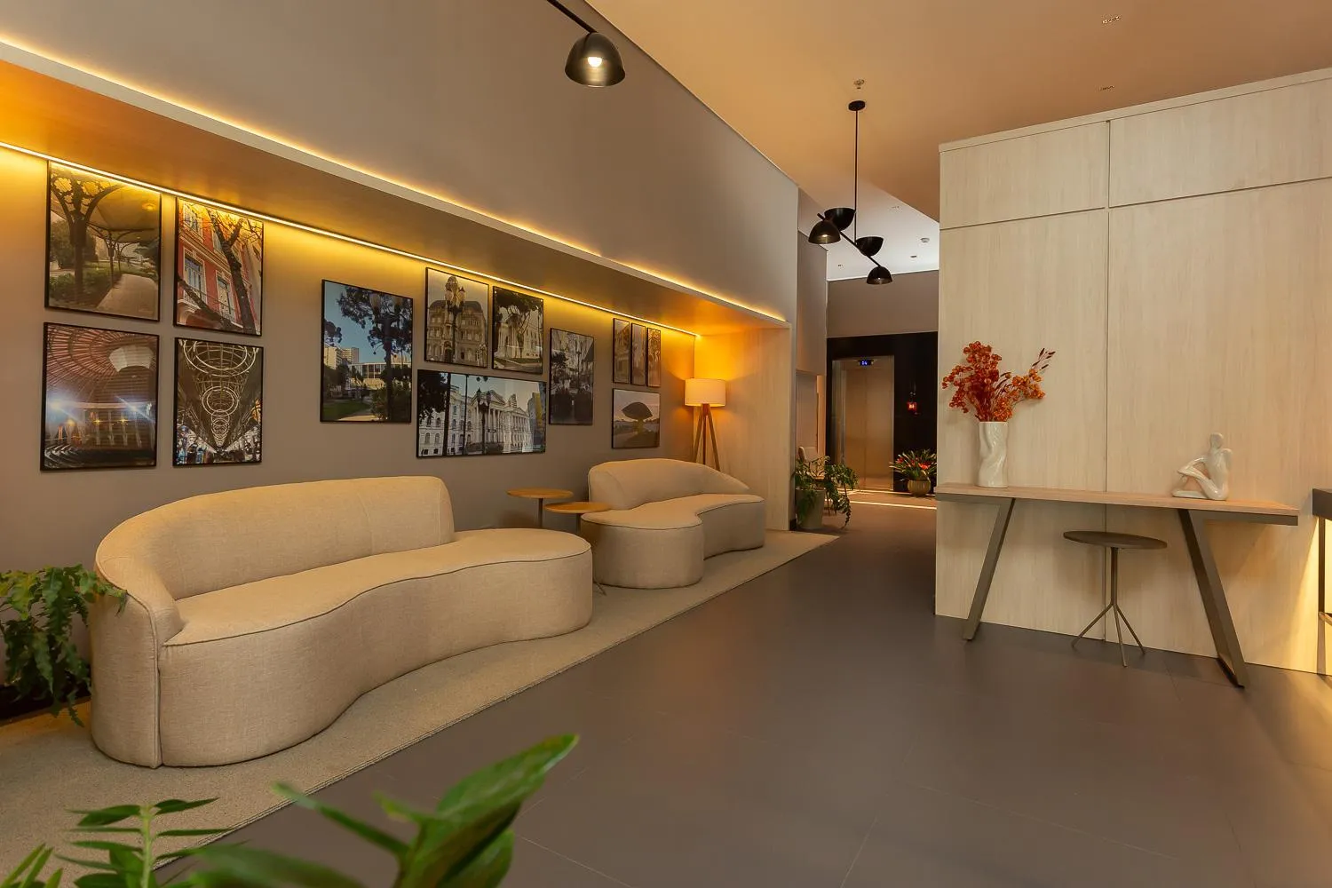 Hotel Roochelle Convention By Nobile