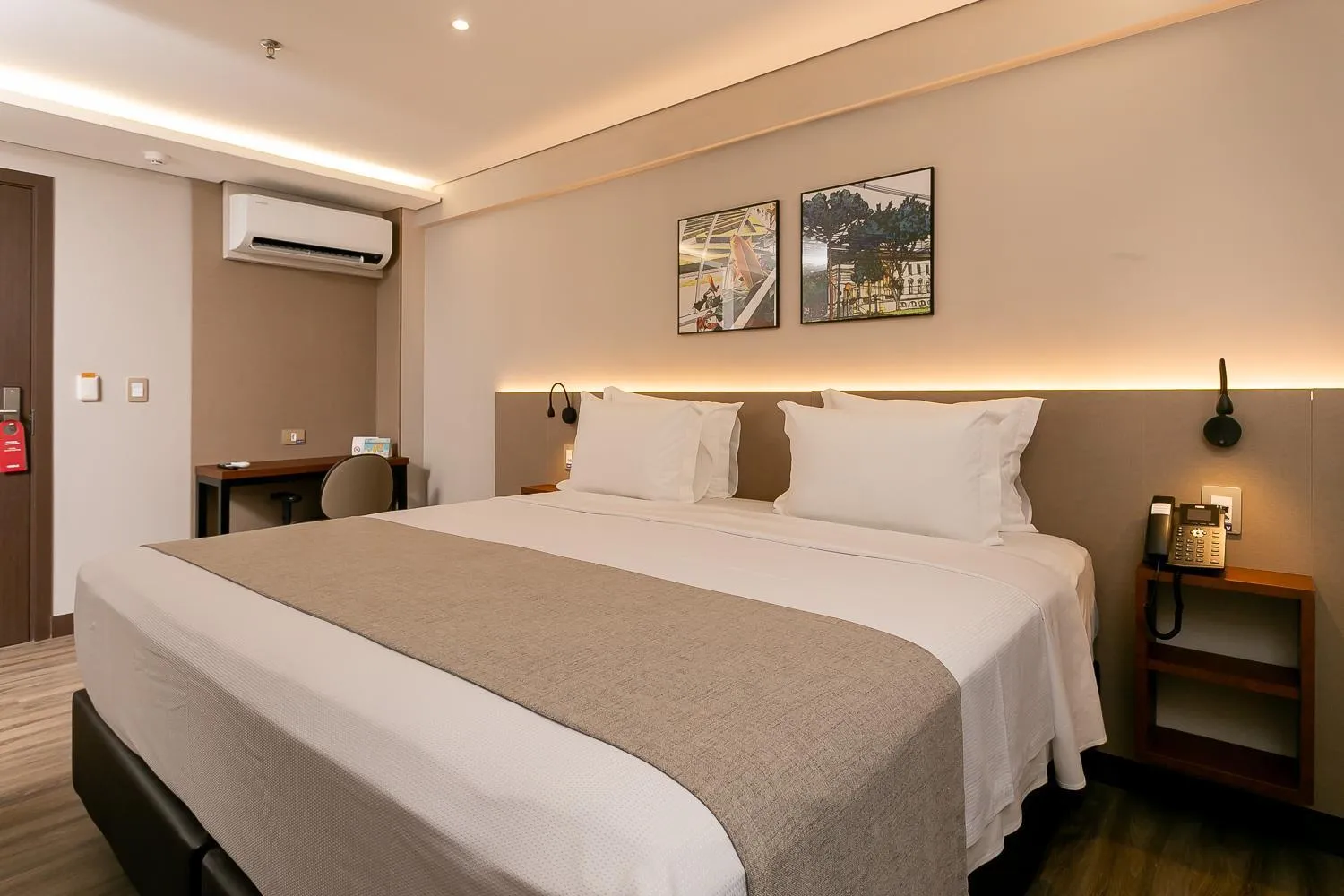 Bed in Hotel Roochelle Convention By Nobile