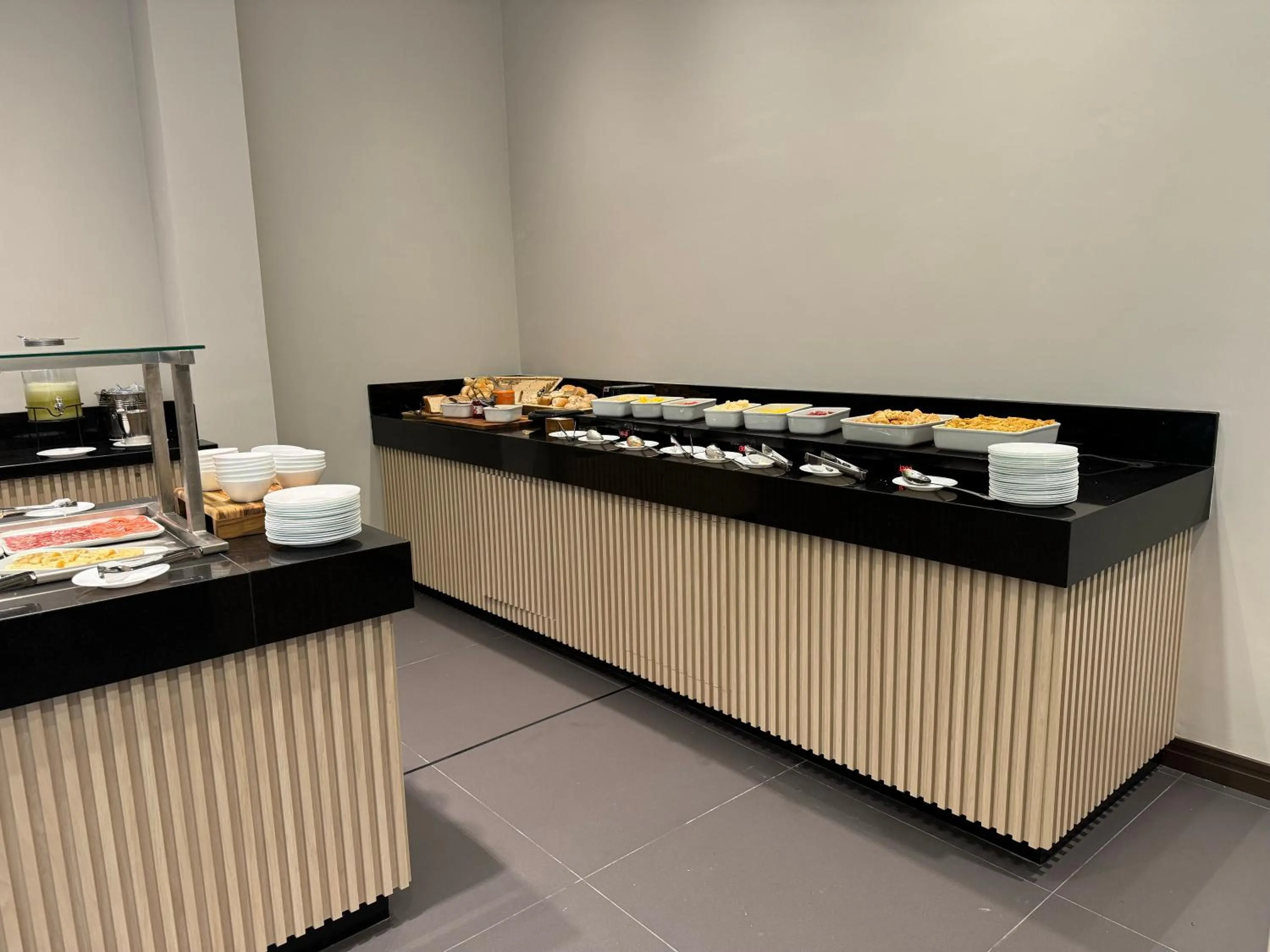 Hotel Roochelle Convention By Nobile