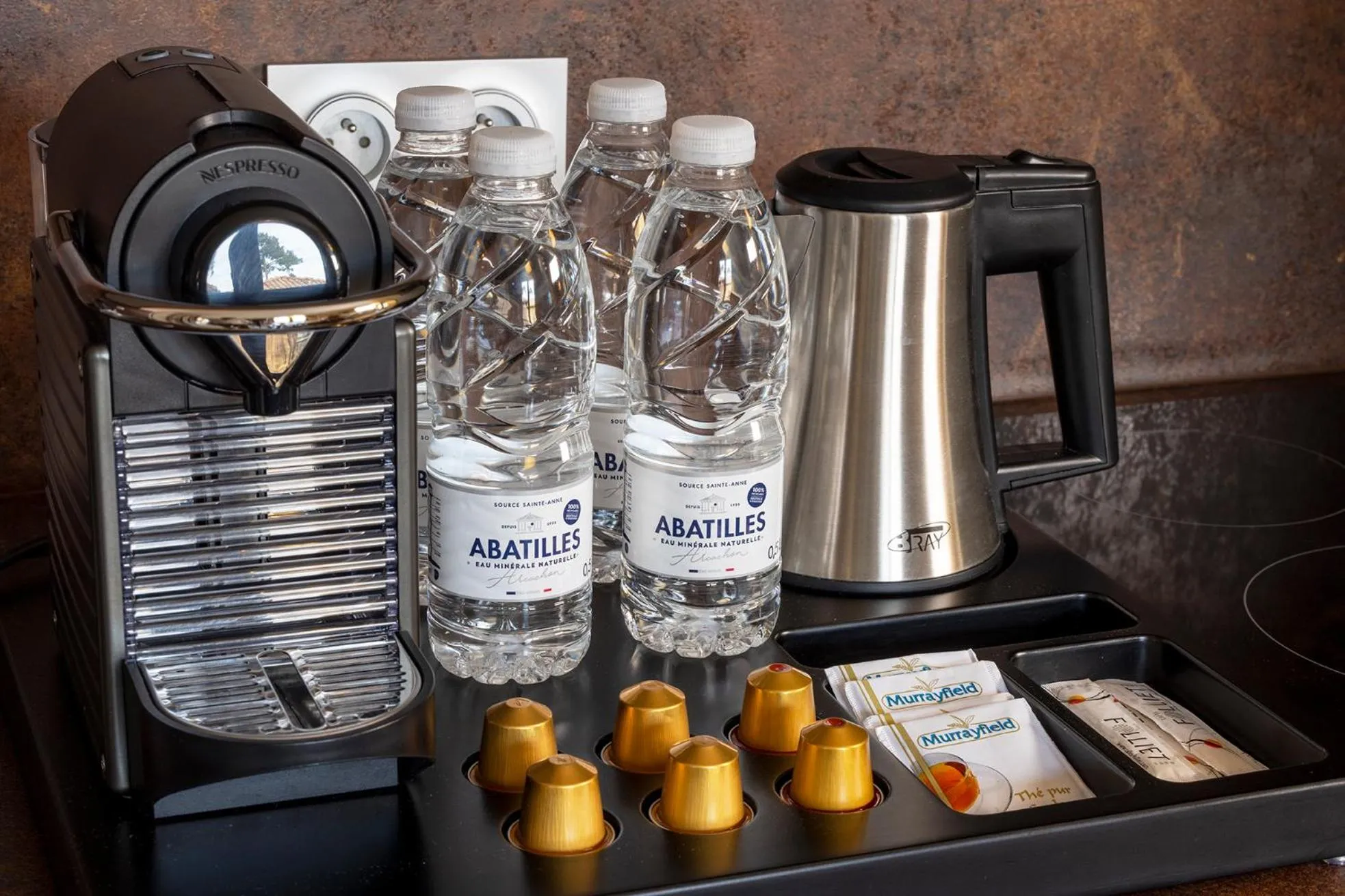 Coffee/tea facilities in Domaine du Ferret Restaurant & Spa