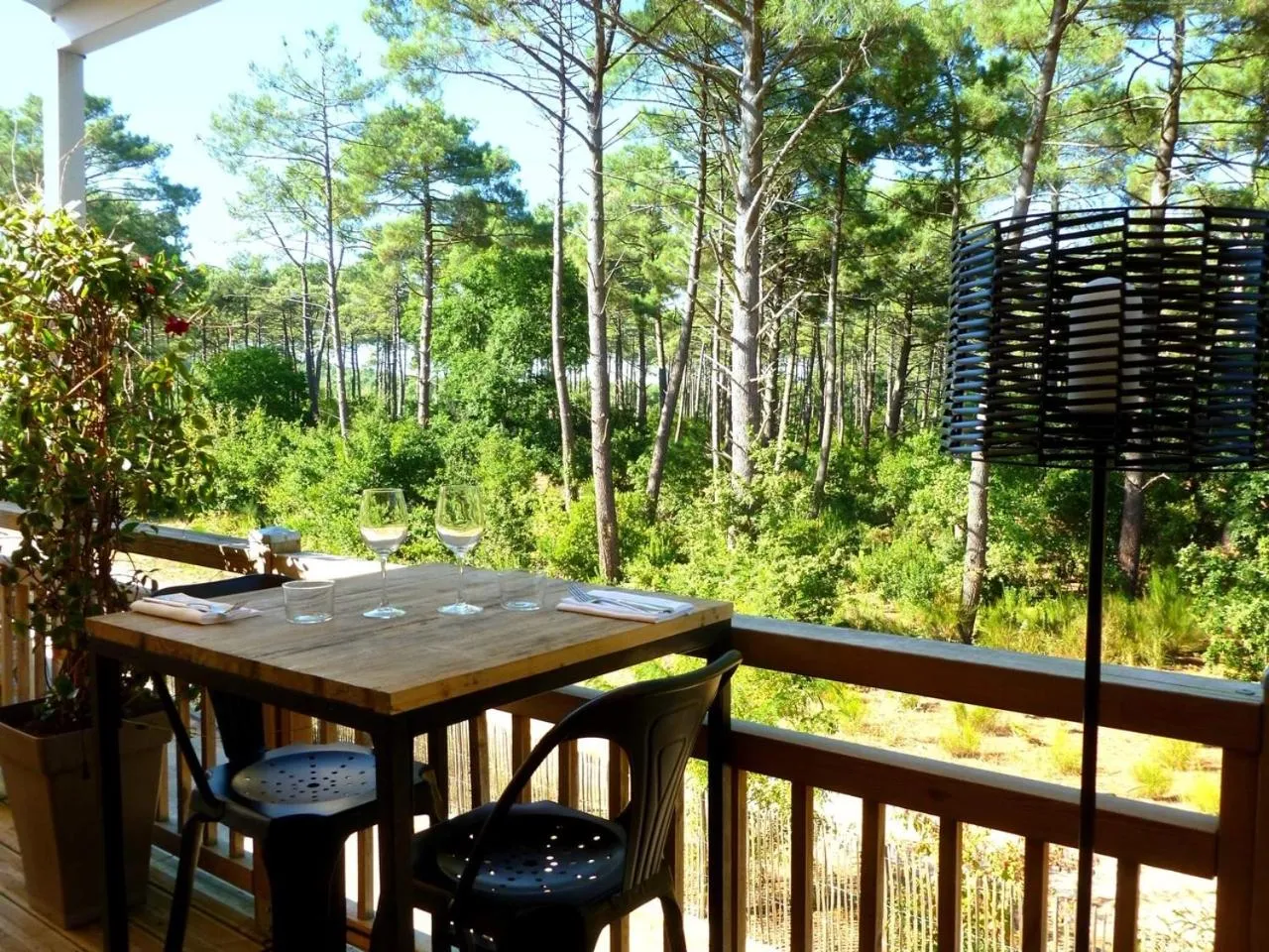 Patio in Domaine du Ferret Restaurant & Spa