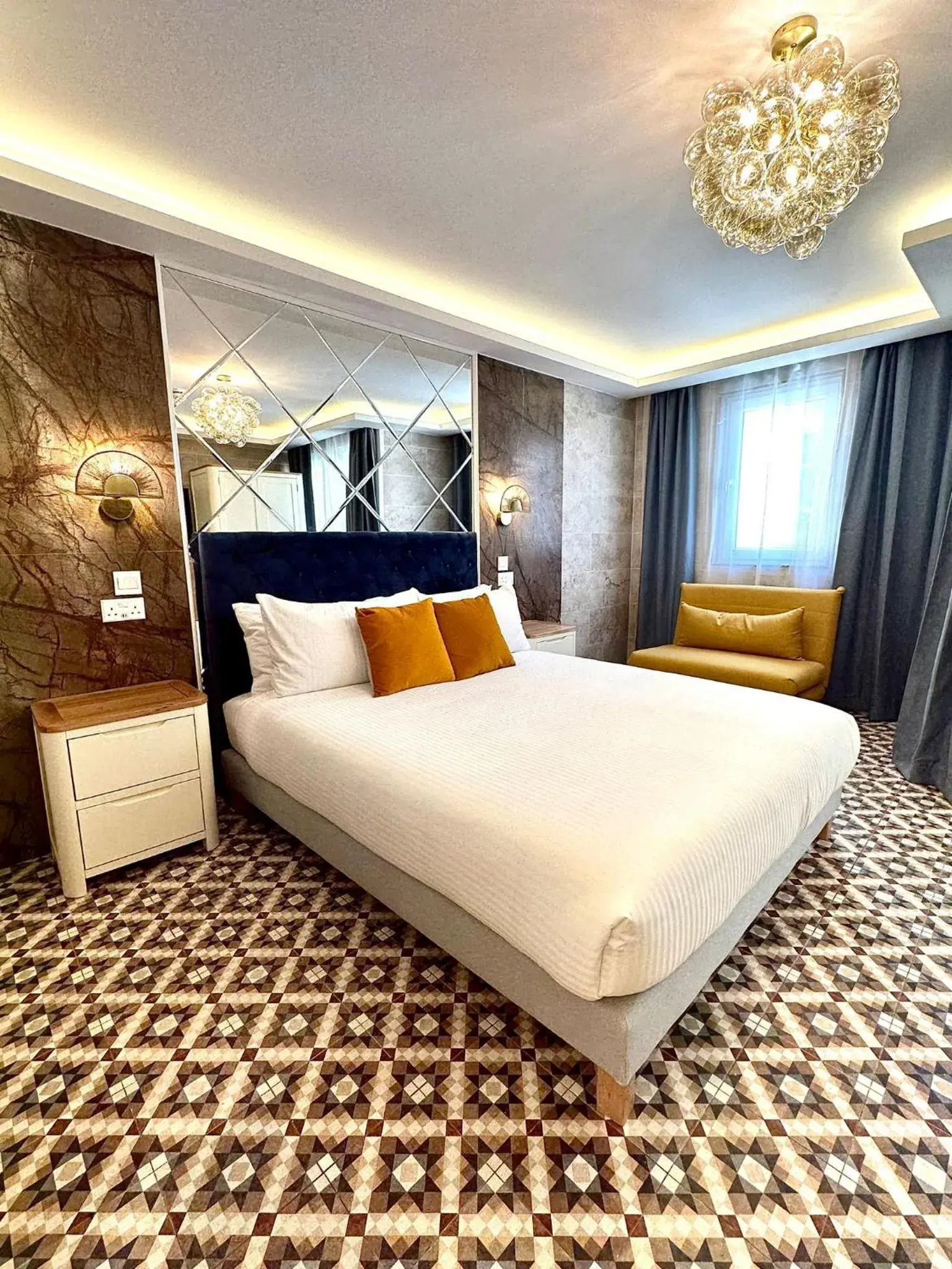 Balcony Hotel Balcony Hotel