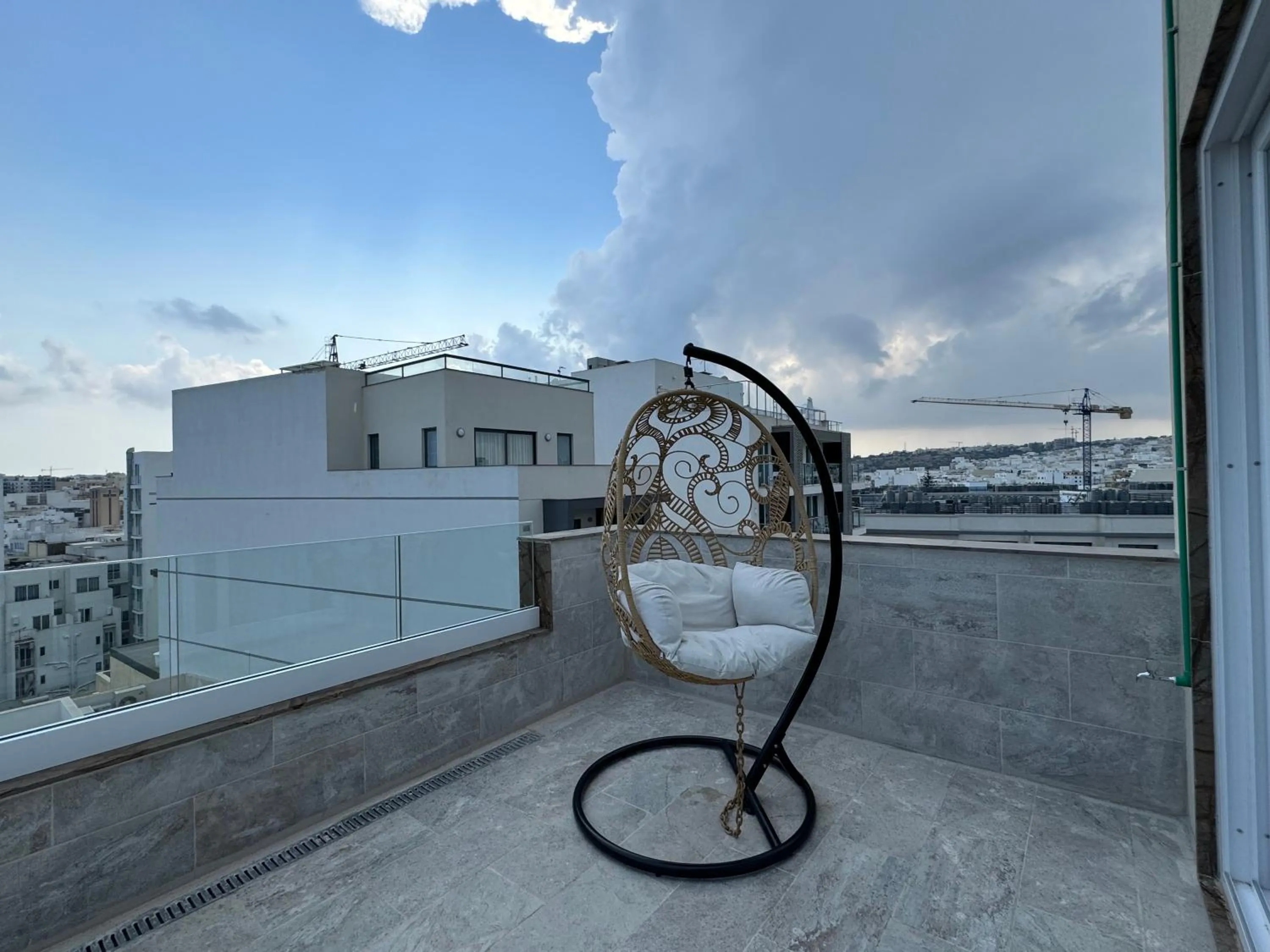 Patio in Balcony Hotel