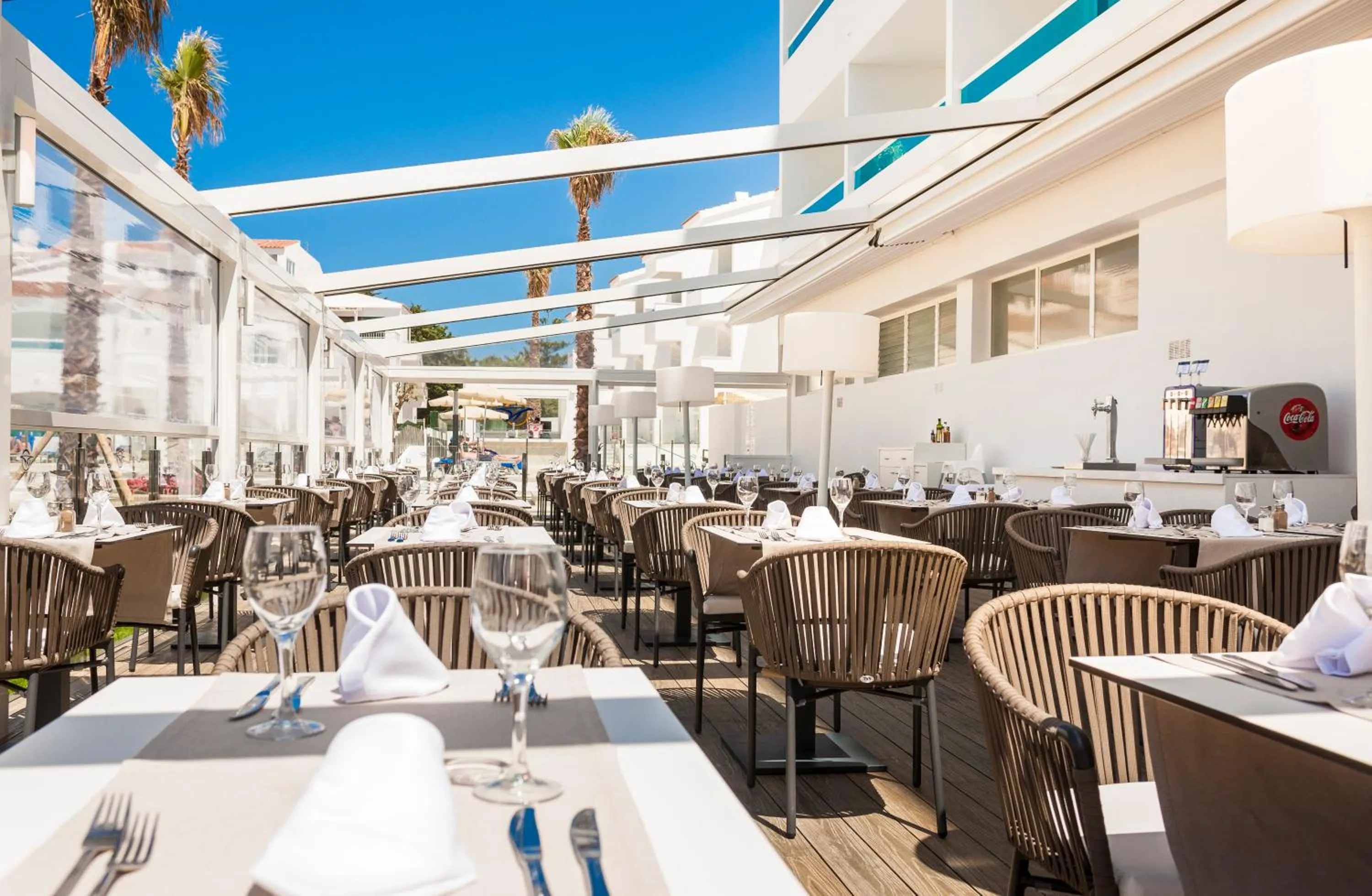 Restaurant/places to eat in Globales Mediterrani