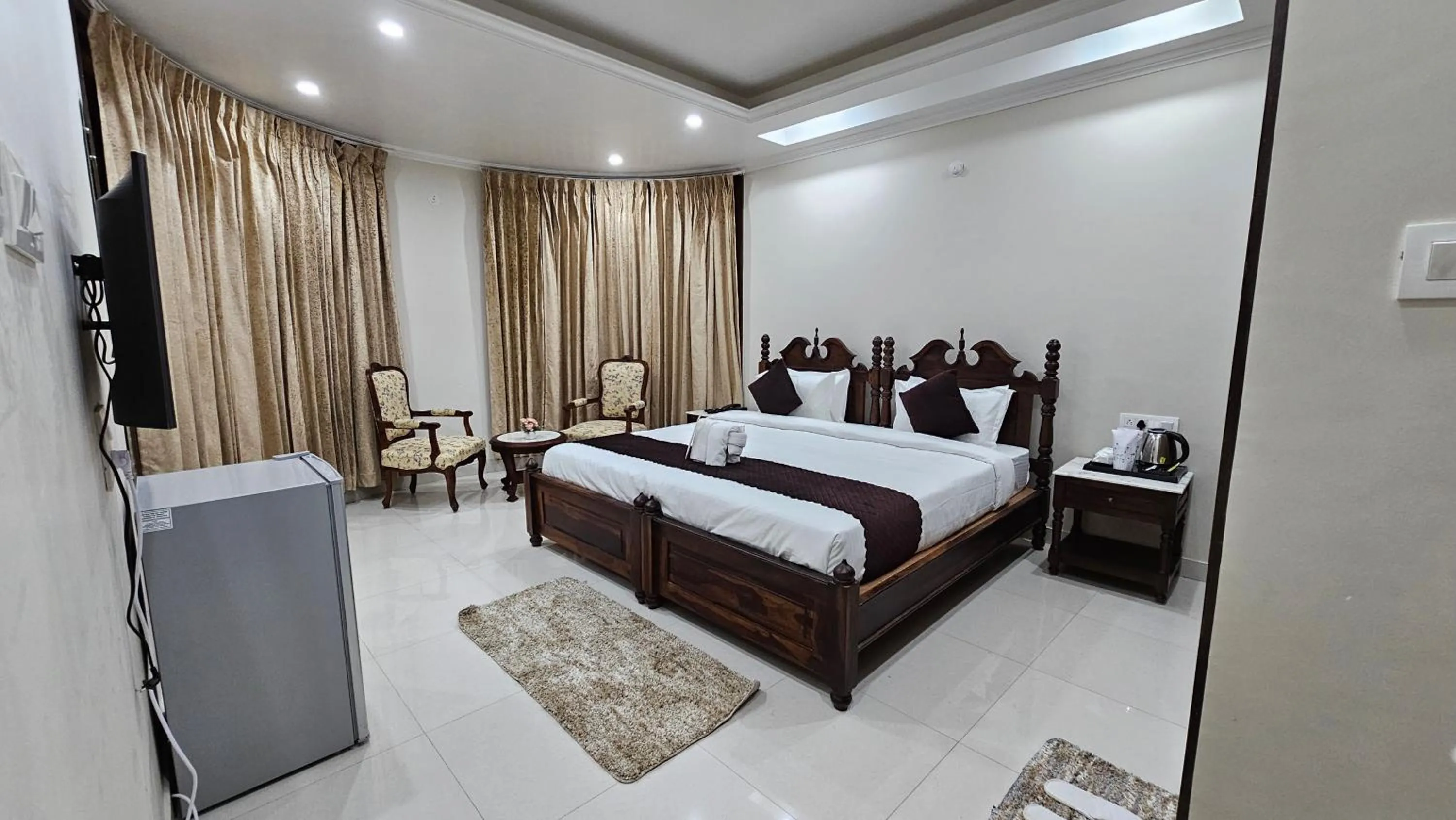 Bed in Hydrangea Heights by PTW Hotels