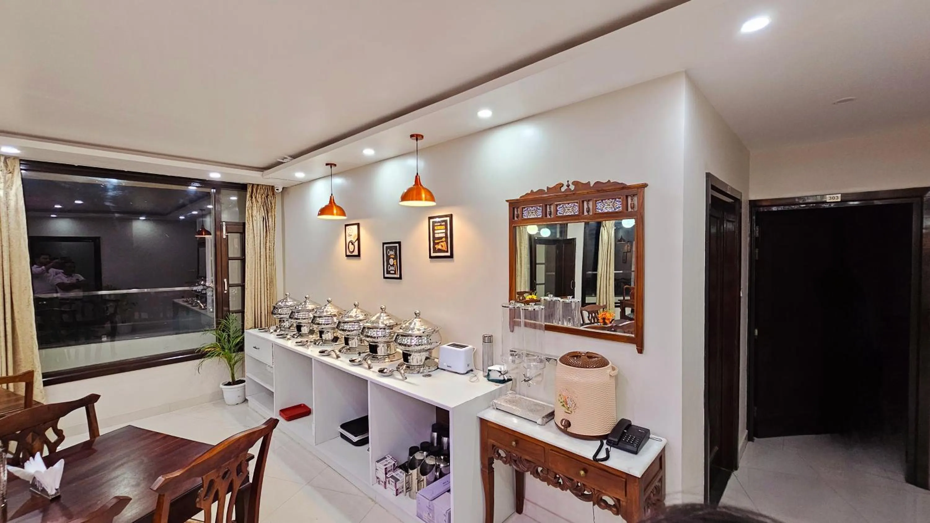 Restaurant/places to eat in Hydrangea Heights by PTW Hotels