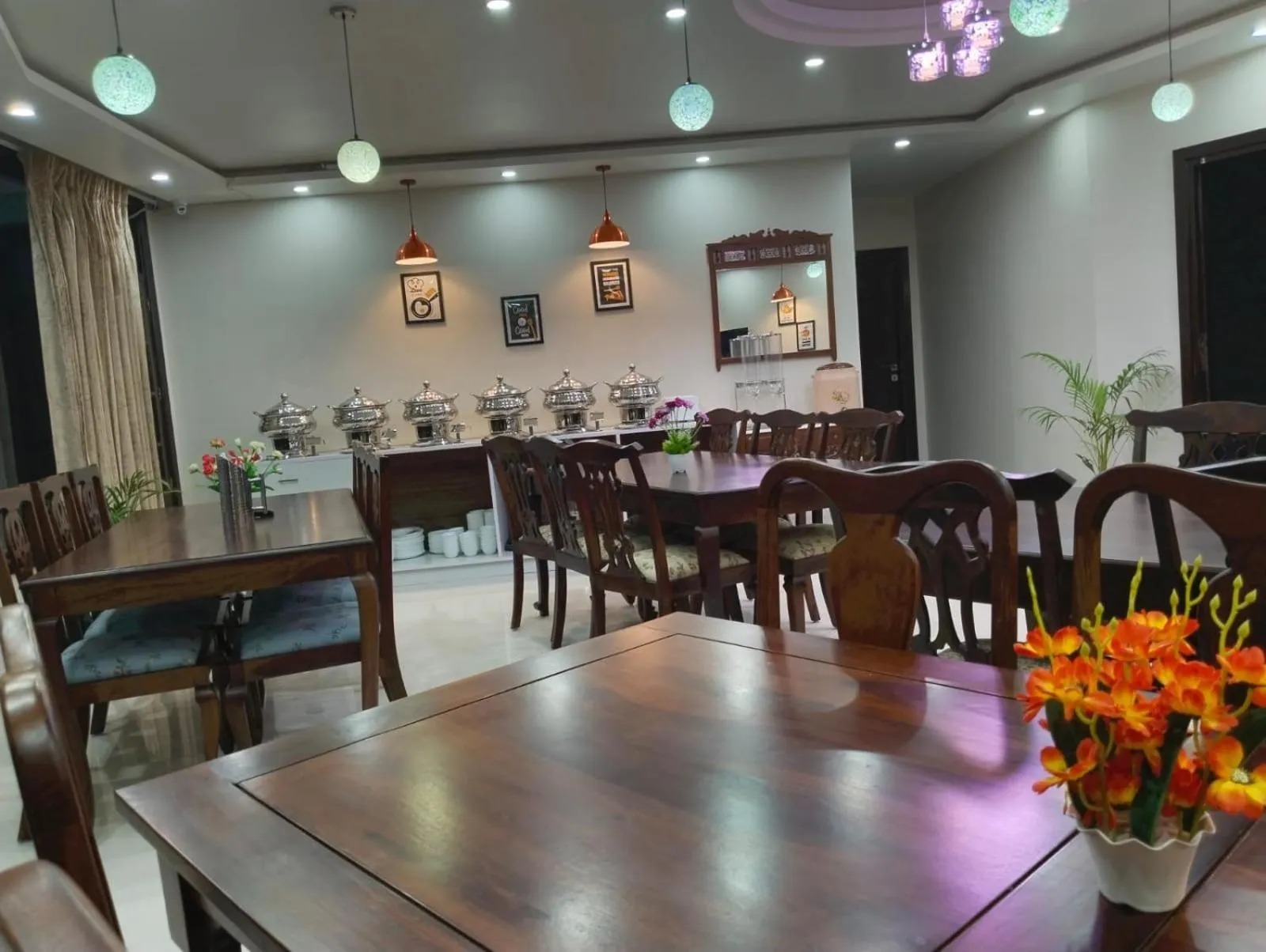 Restaurant/places to eat in Hydrangea Heights by PTW Hotels