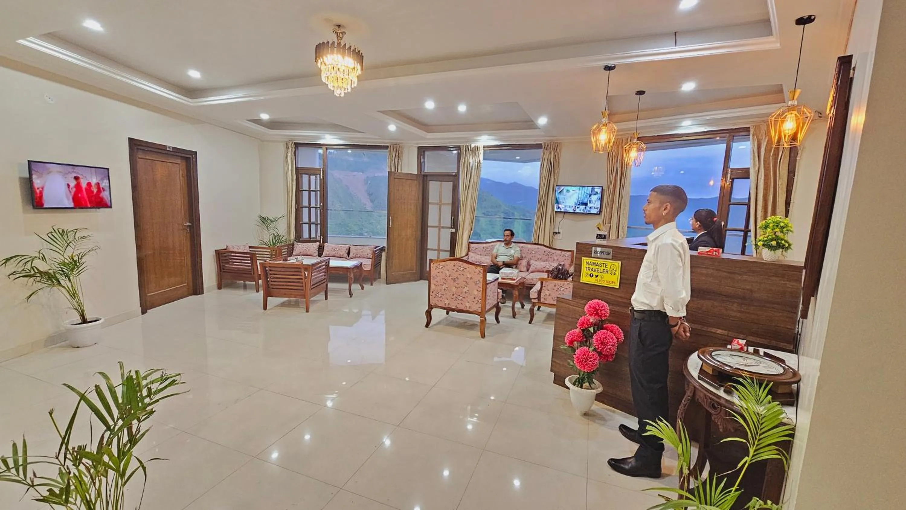 Lobby or reception in Hydrangea Heights by PTW Hotels